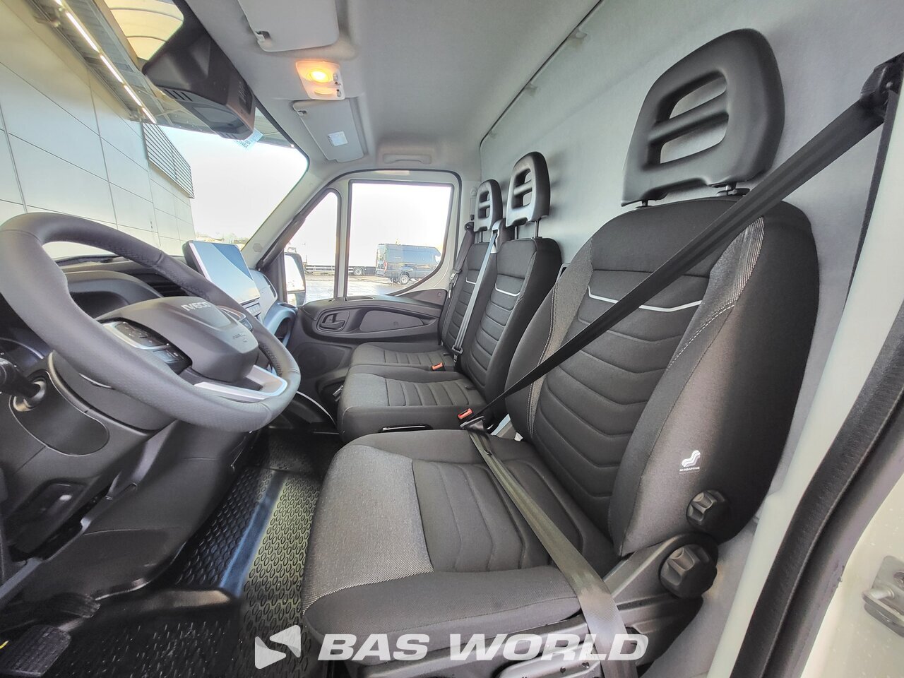 Other : Iveco Daily 35S21 Fourgons utilitaires