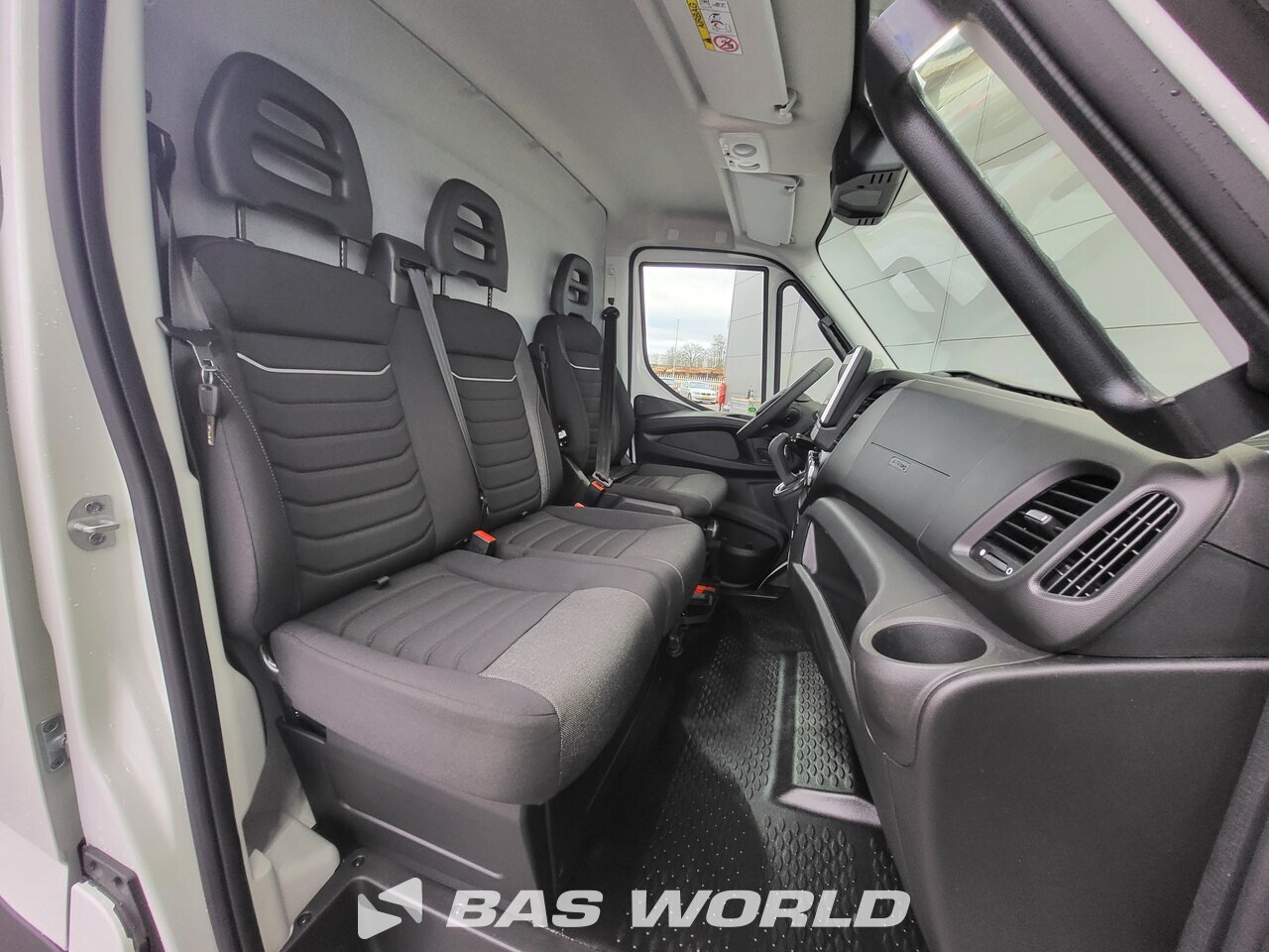 Other : Iveco Daily 35S21 Fourgons utilitaires