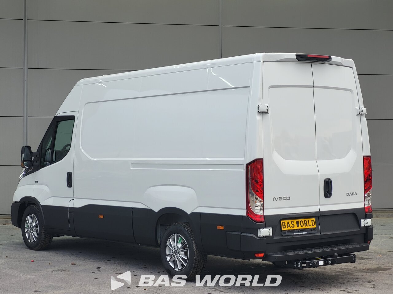 Other : Iveco Daily 35S21 Fourgons utilitaires