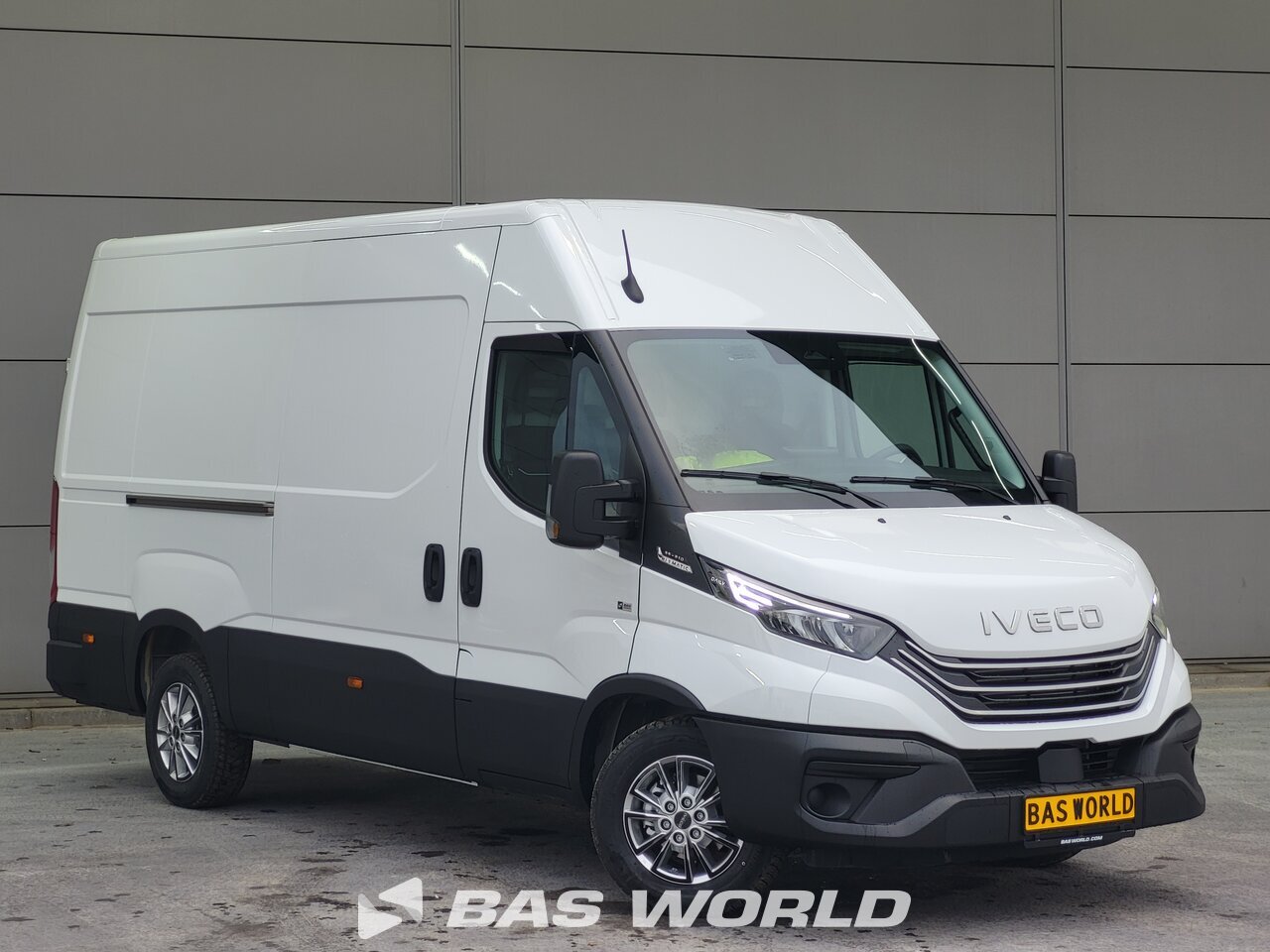 Other : Iveco Daily 35S21 Fourgons utilitaires