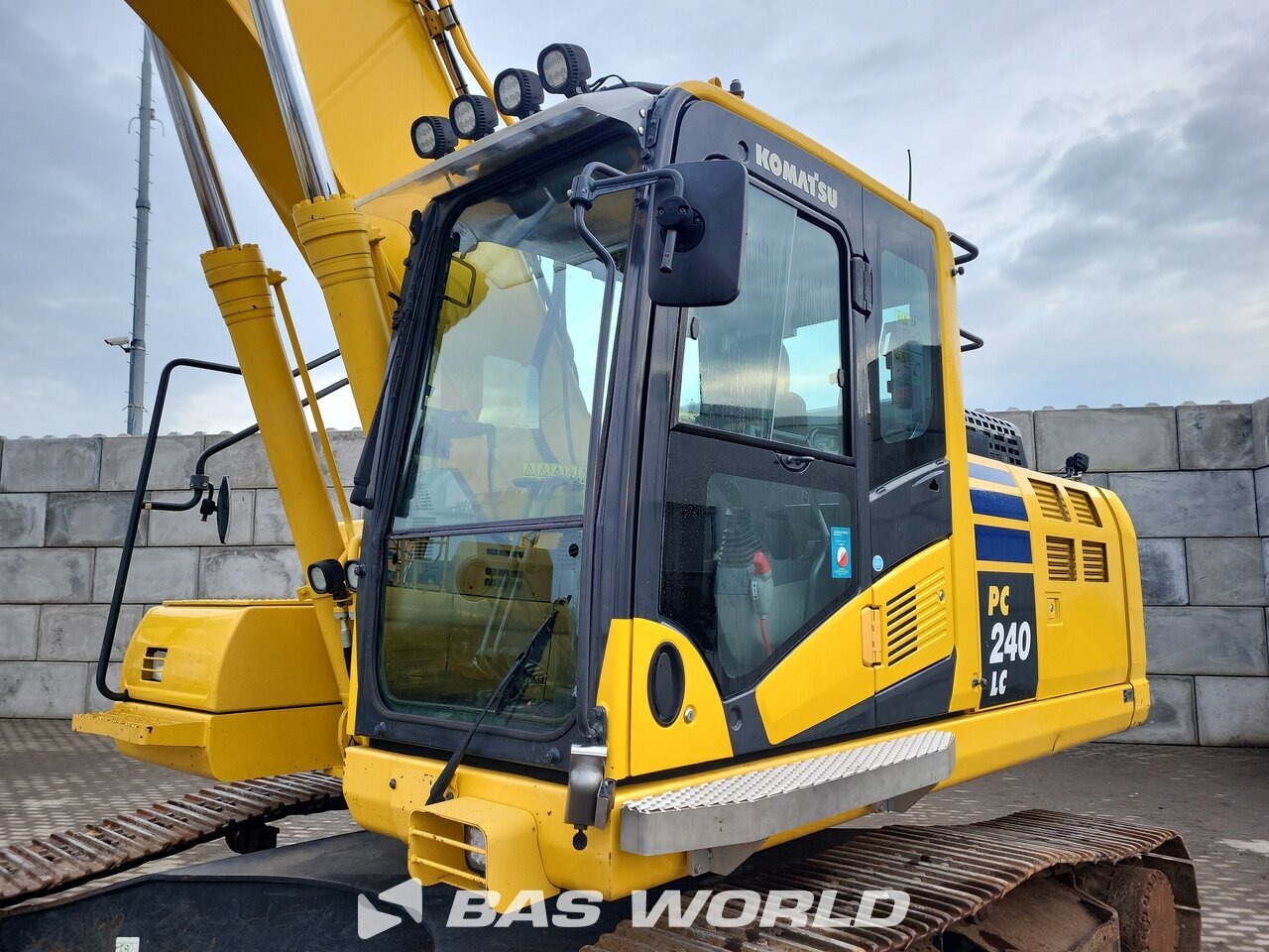 Other : Komatsu PC240 LC-11 Pelle sur chenilles