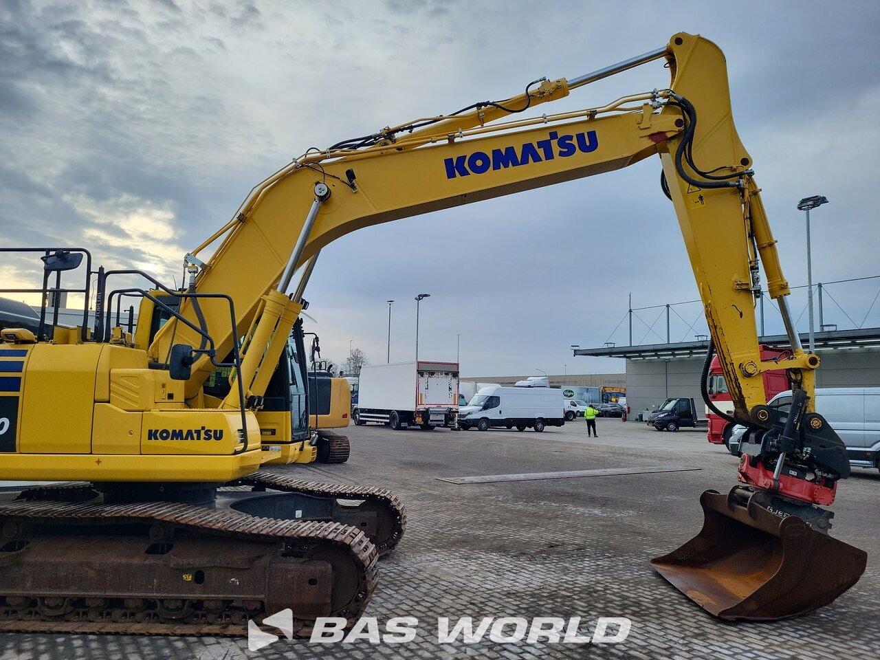 Other : Komatsu PC240 LC-11 Pelle sur chenilles