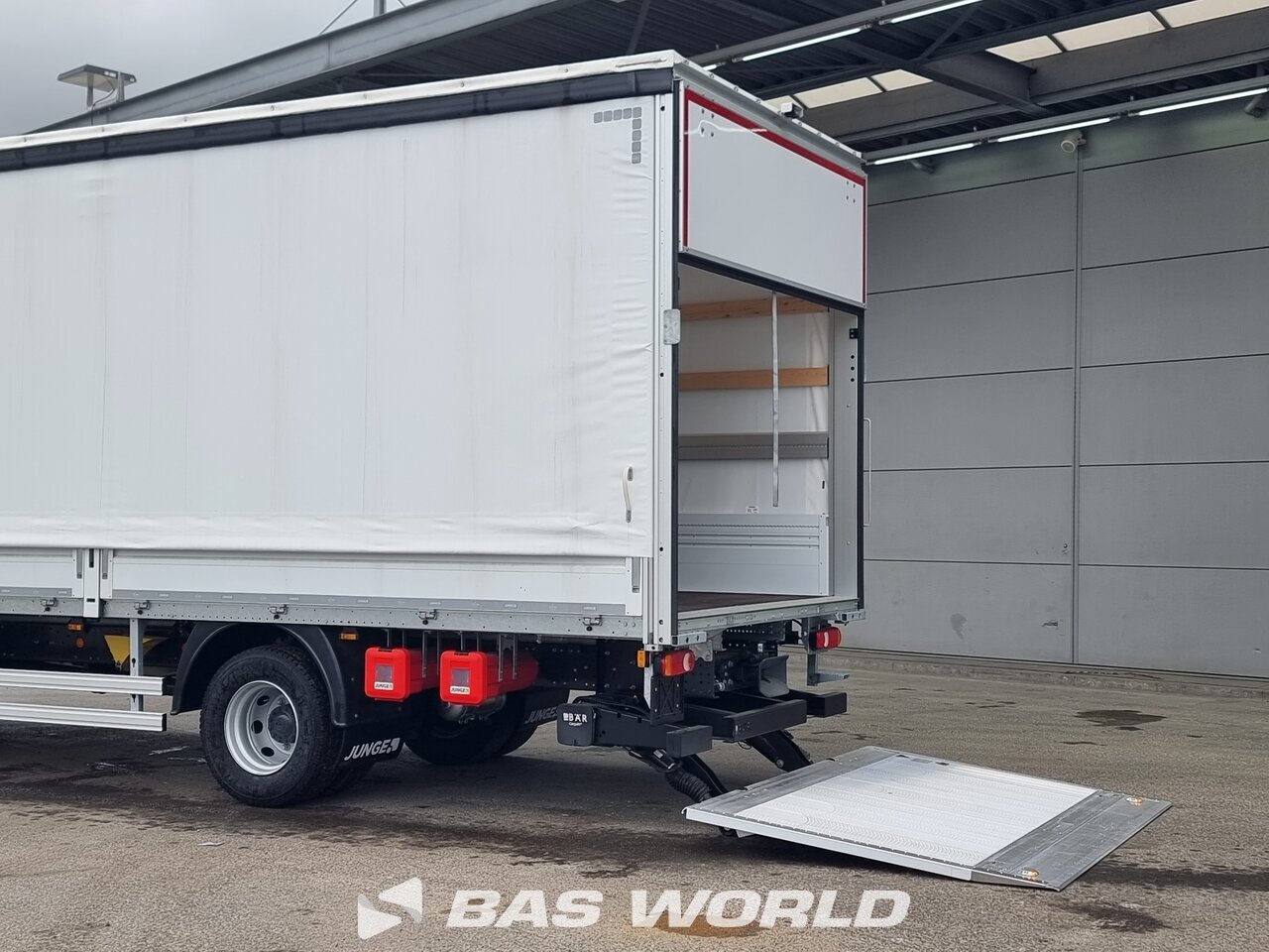 Other : Iveco Eurocargo 140E280 4X2 Junge Type: MNPTSP-073LB Camion rideaux coulissants