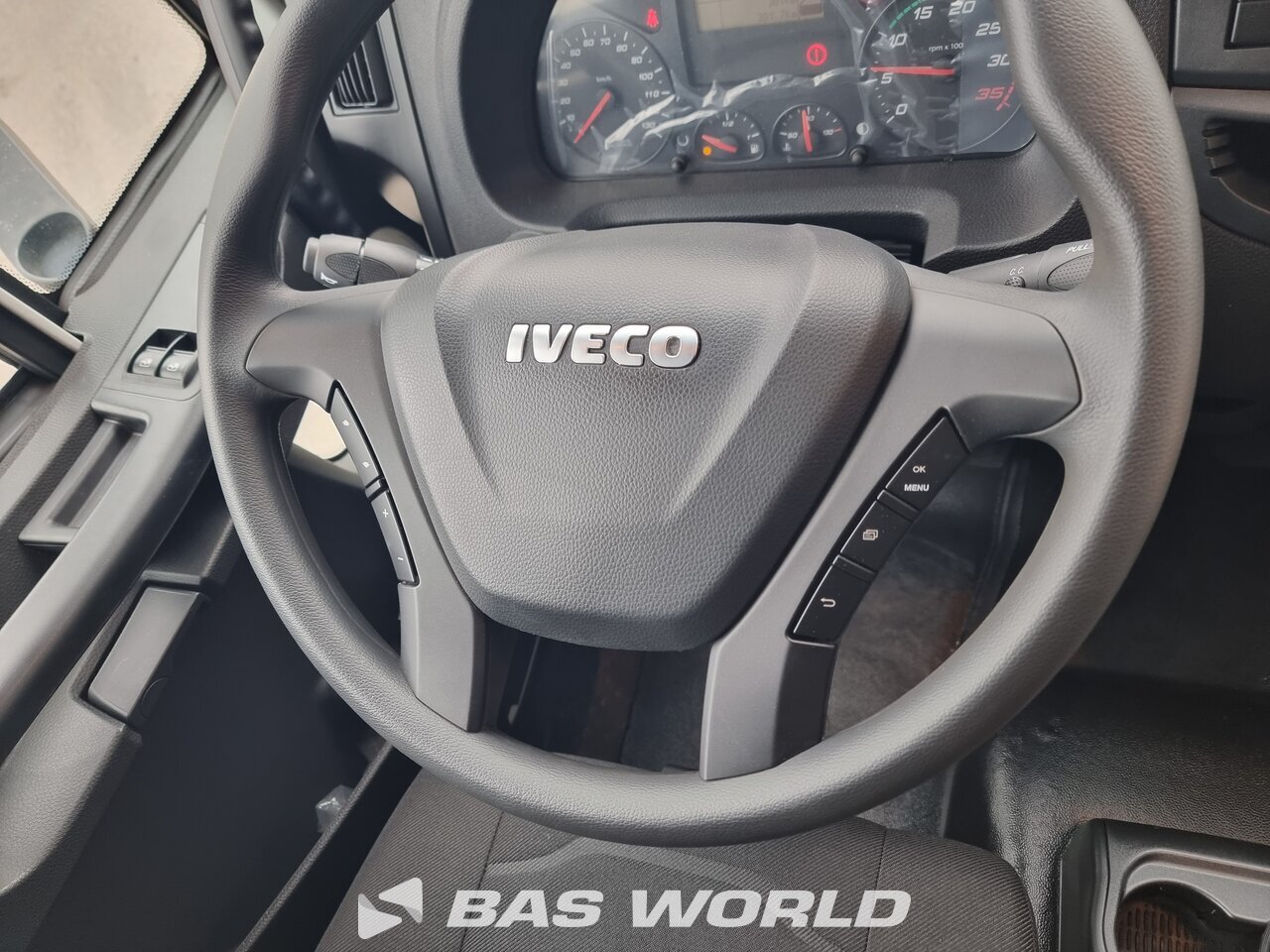 Other : Iveco Eurocargo 140E280 4X2 Junge Type: MNPTSP-073LB Camion rideaux coulissants