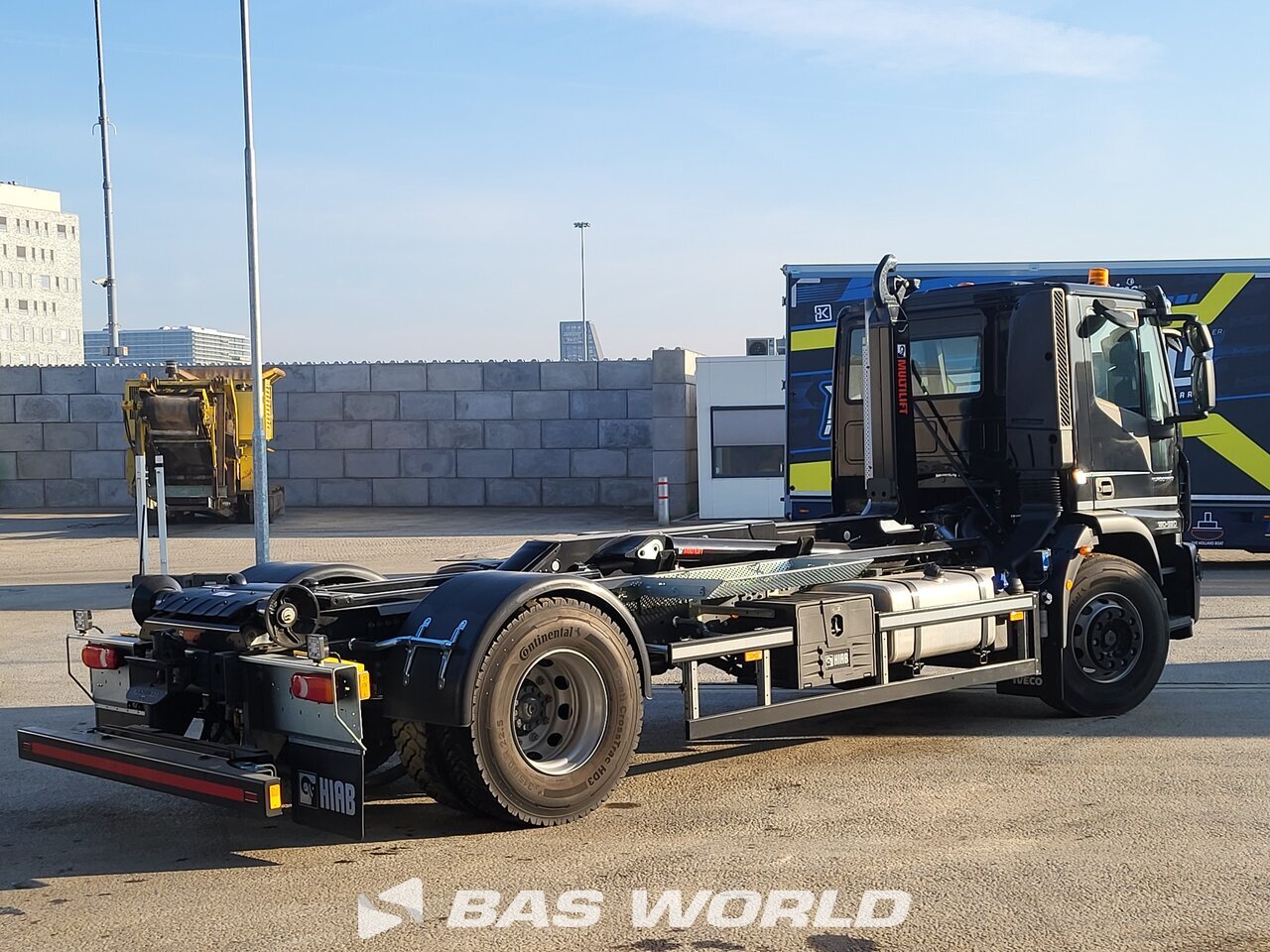 Other : Iveco Eurocargo 180E320 4X2 Multilift  Type: ULT14S51-W-ITF camion à bras