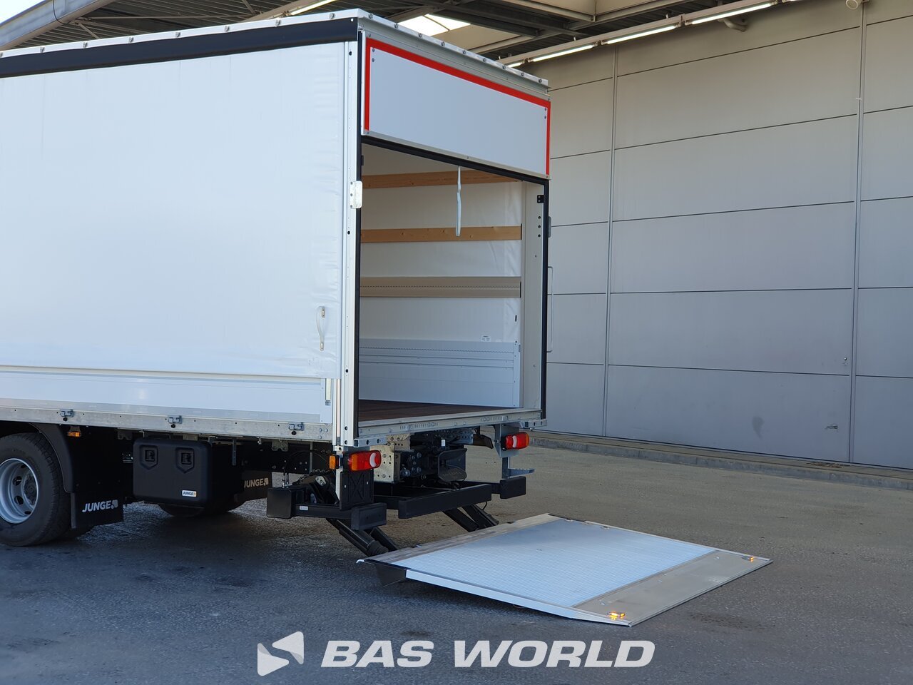 Other : Iveco Eurocargo 120LE220 4X2 Junge Camion rideaux coulissants