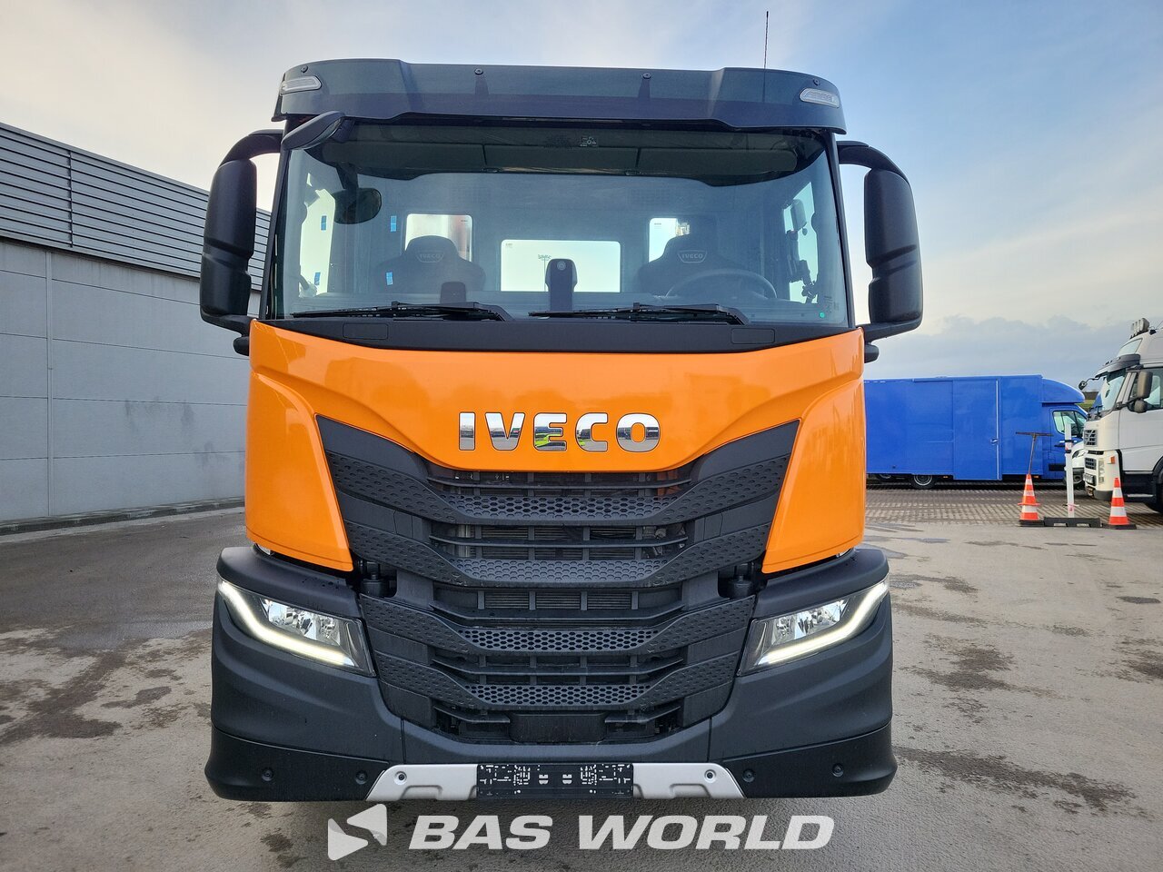 Other : Iveco X-Way 360 4X2 HIAB Type: FTR12 SFFBF Camion à benne basculante