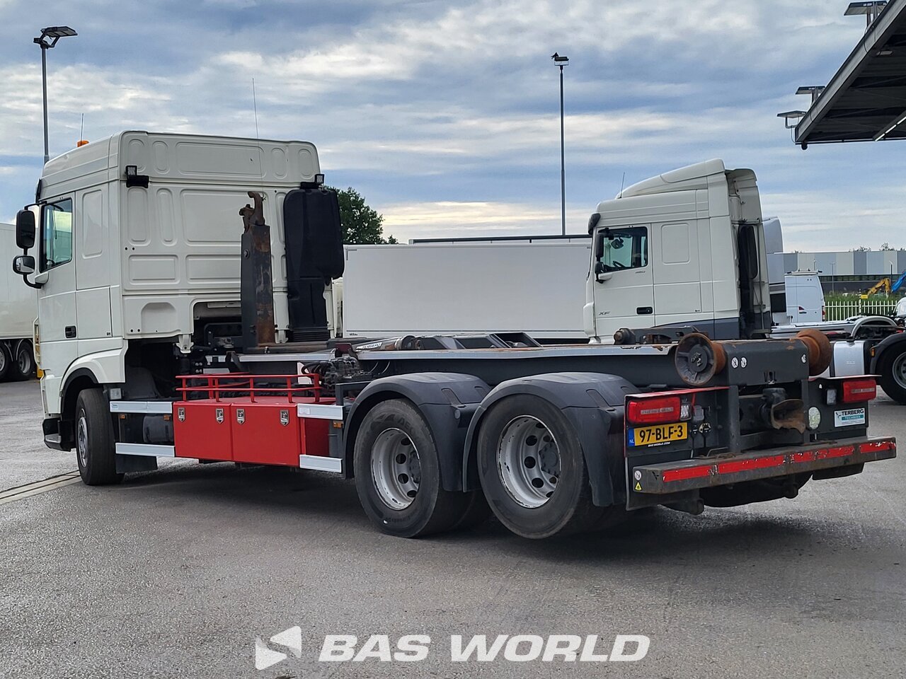 Other : DAF XF 480 6X2 VDL S25-6400 camion à bras