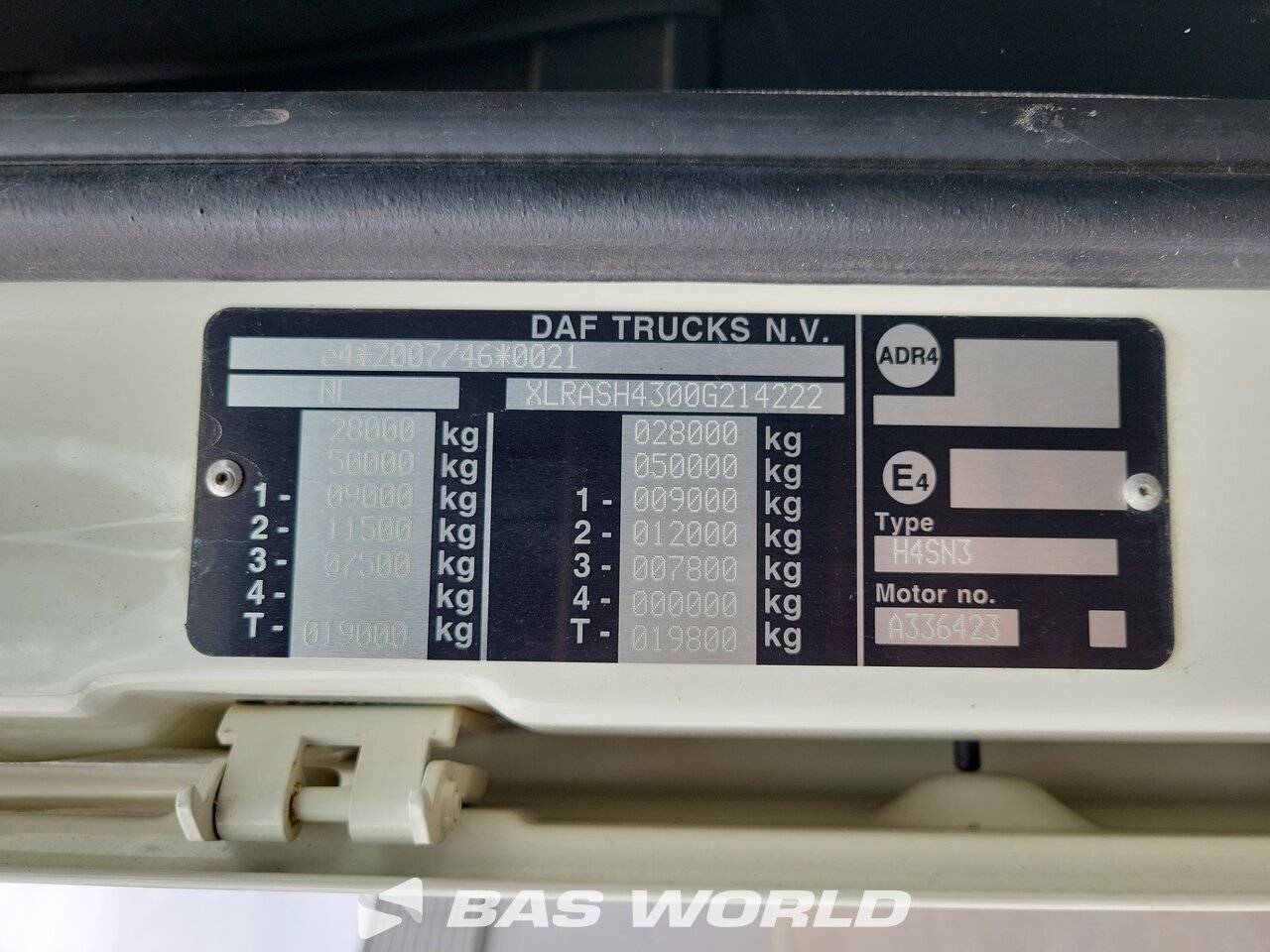 Other : DAF XF 480 6X2 VDL S25-6400 camion à bras