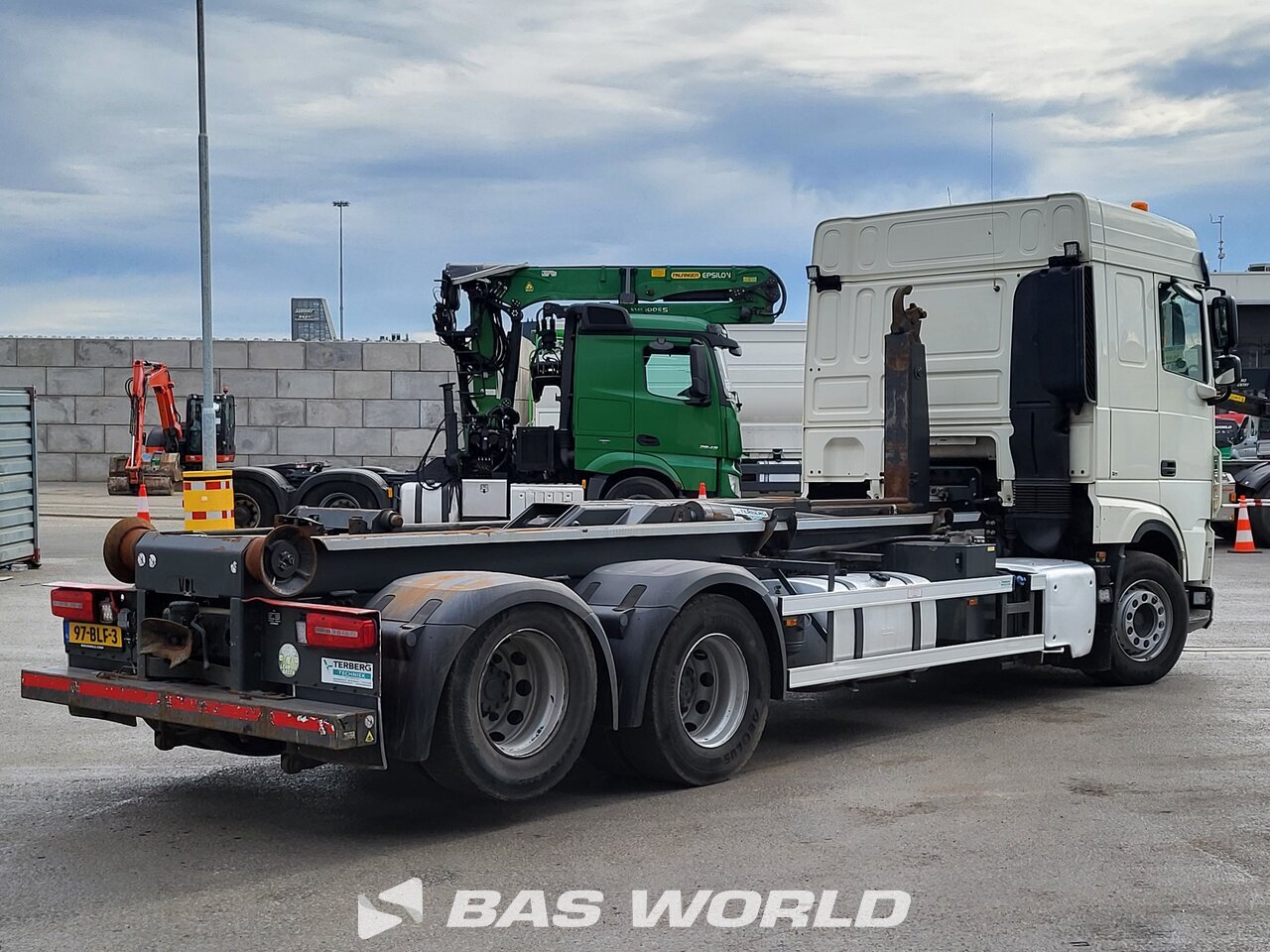 Other : DAF XF 480 6X2 VDL S25-6400 camion à bras