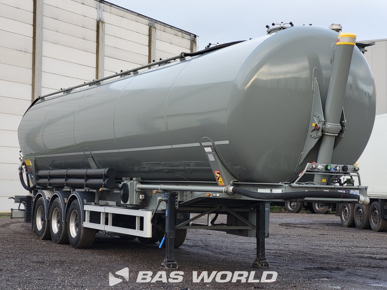 Other : Kässbohrer Semi-remorque silo