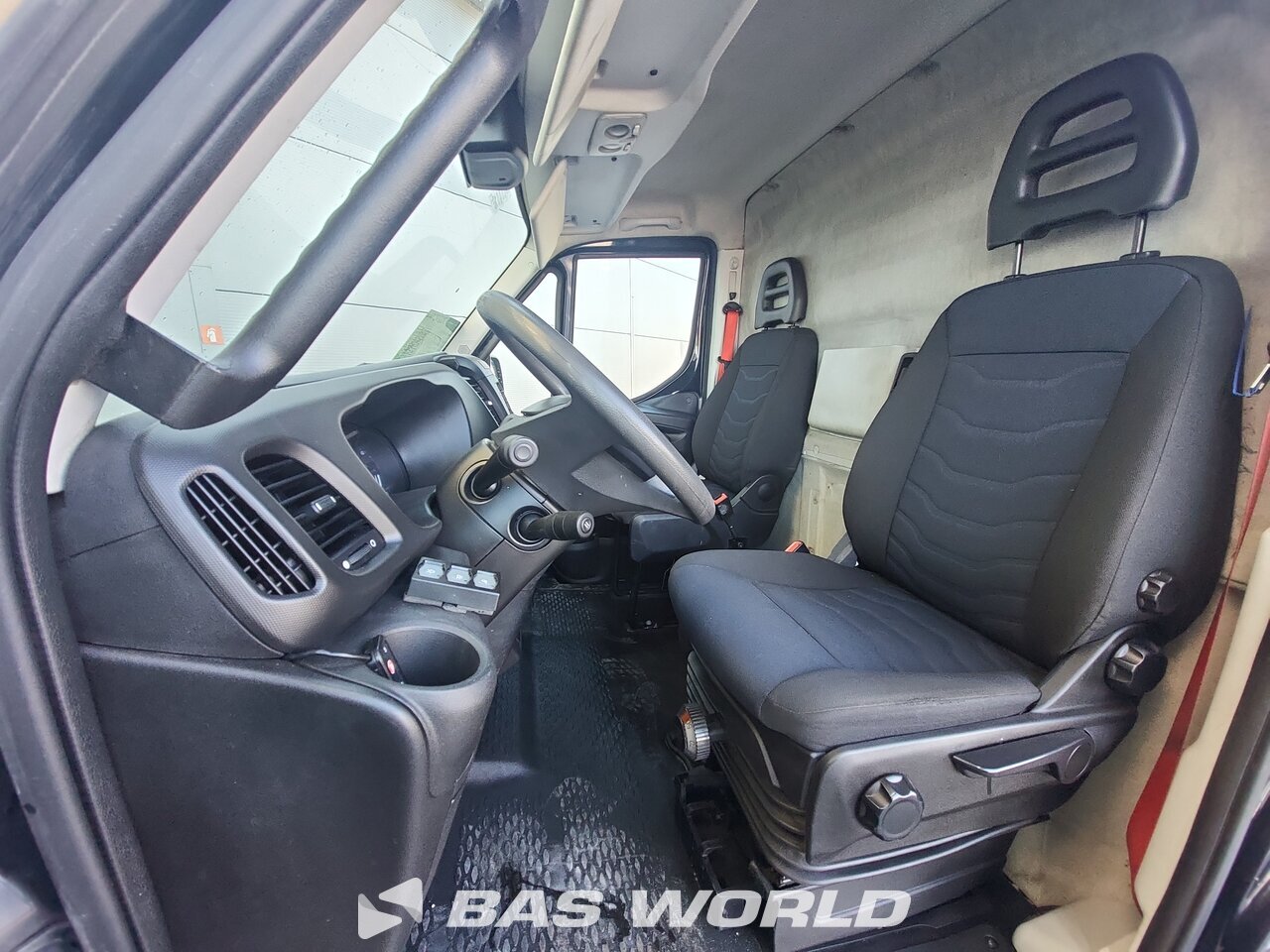 Other : Iveco Daily 50C18 Fourgons utilitaires