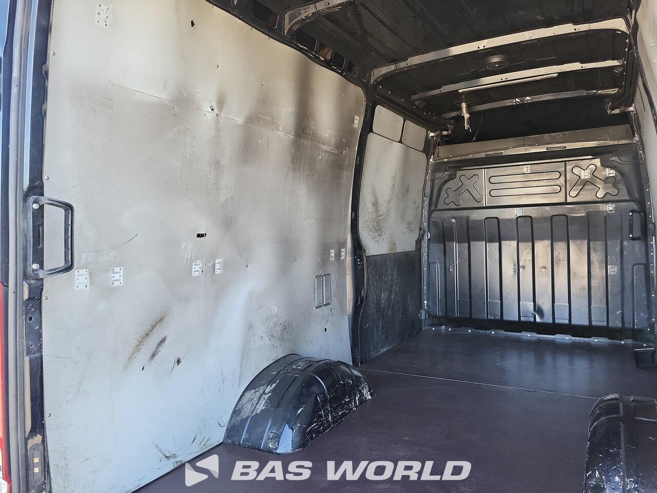 Other : Iveco Daily 50C18 Fourgons utilitaires