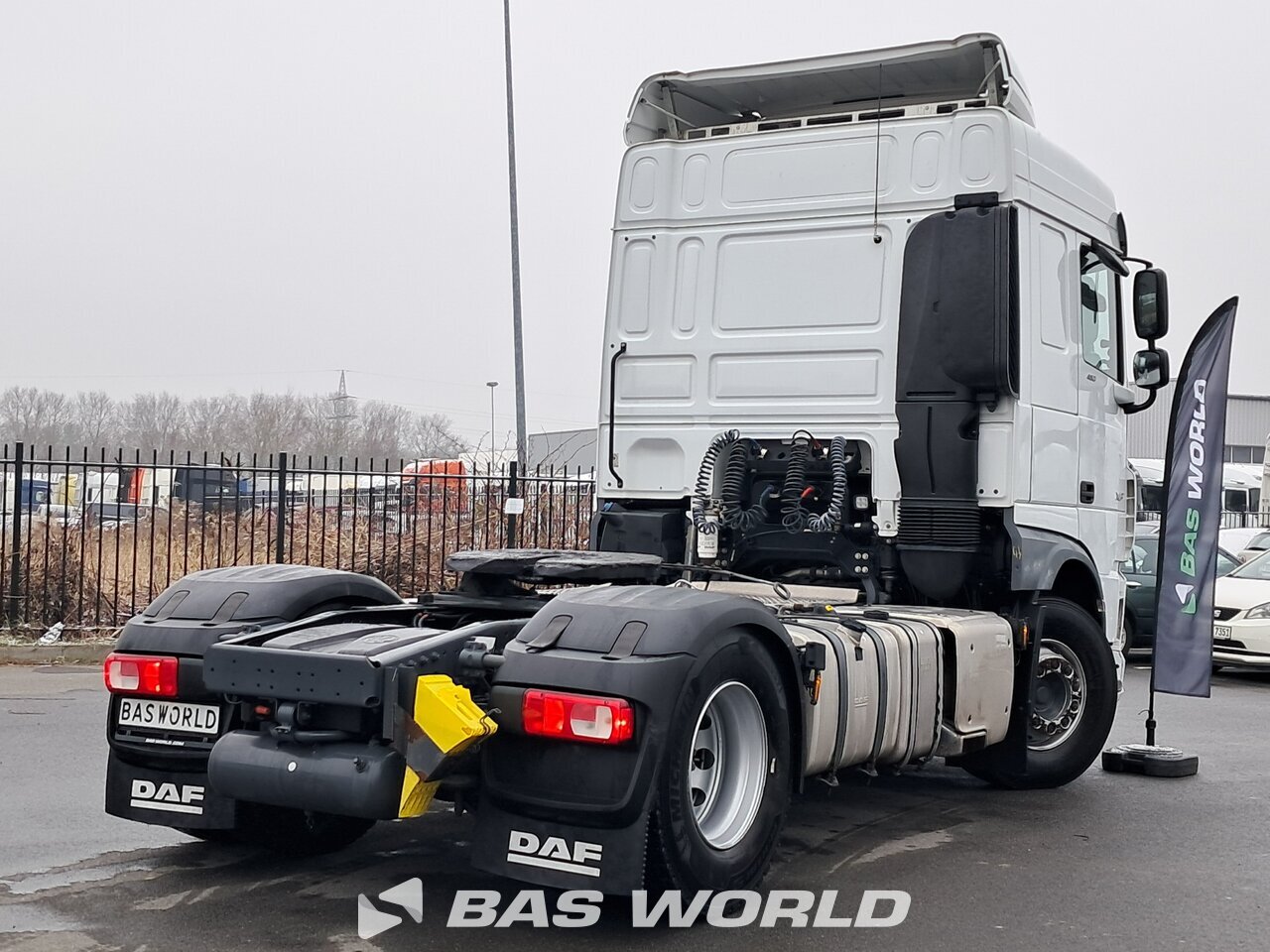 Back right : DAF XF 480 4X2 Tracteur routier
