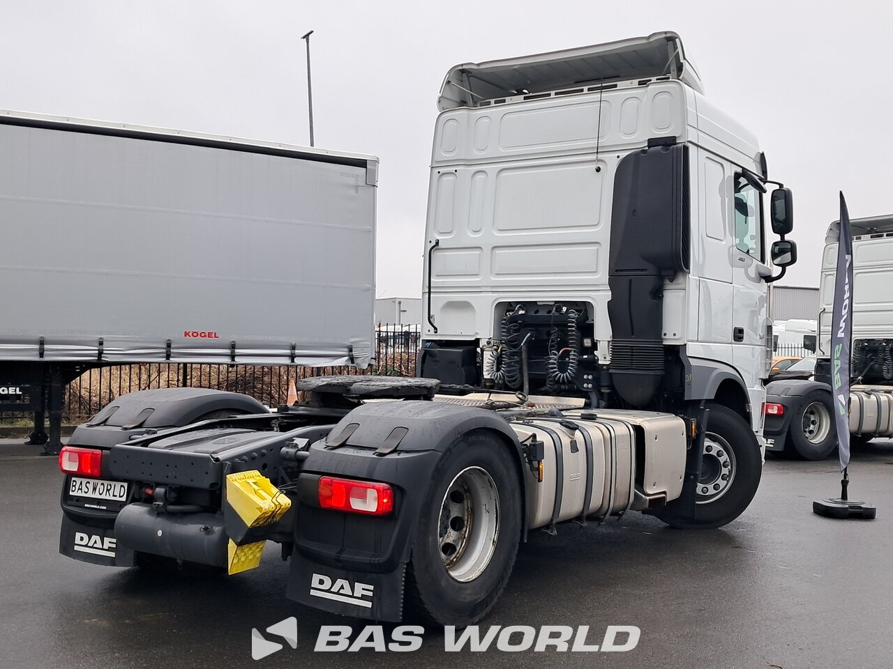 Back right : DAF XF 480 4X2 Tracteur routier