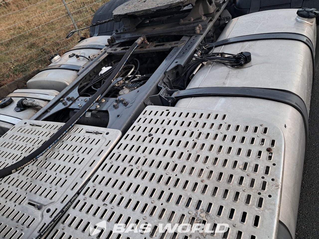 Fuel tanks : DAF XF 480 4X2 Tracteur routier