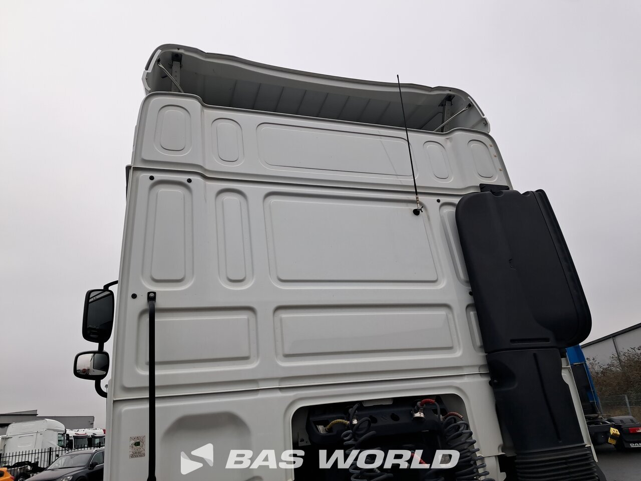 Back of cabin : DAF XF 480 4X2 Tracteur routier