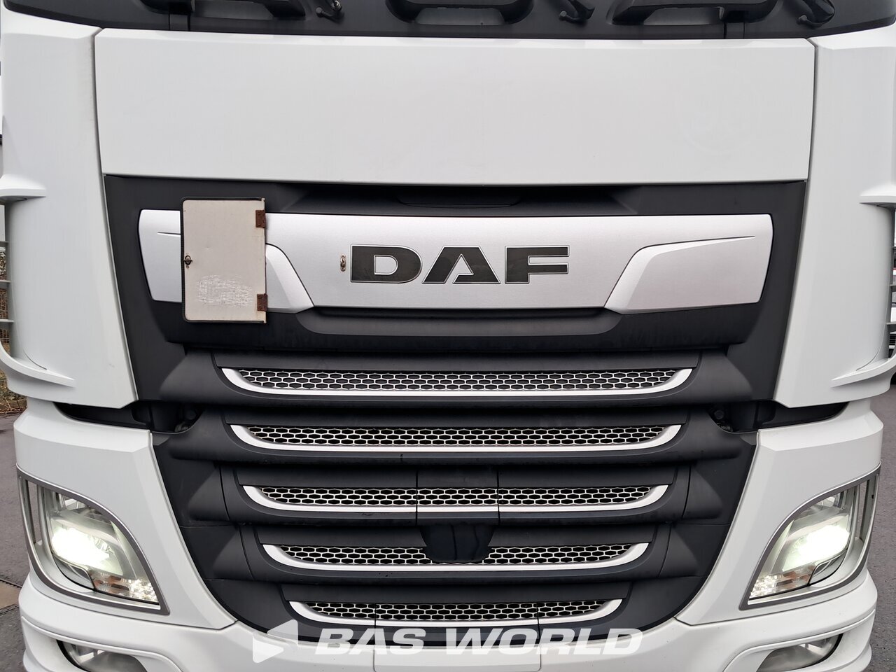 Grille : DAF XF 480 4X2 Tracteur routier