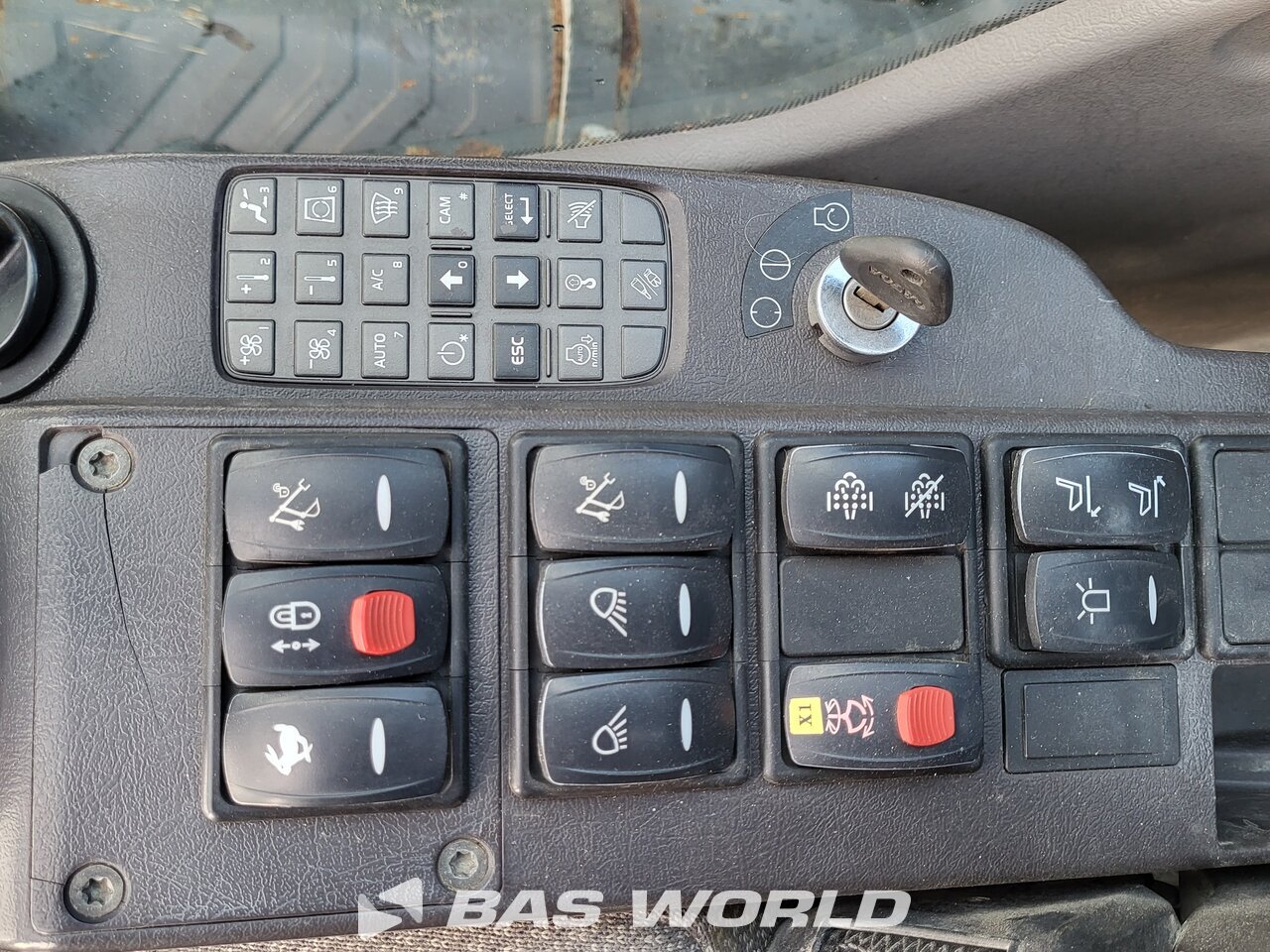 Other : Volvo EC380 DHR Pelle sur chenilles