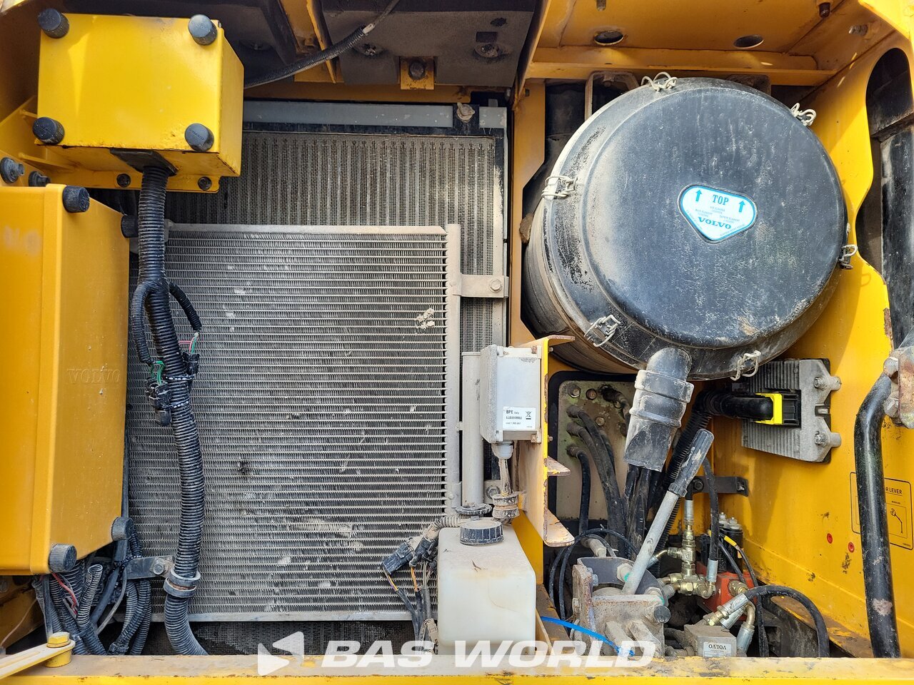 Other : Volvo EC380 DHR Pelle sur chenilles