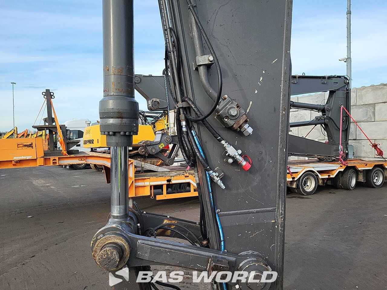 Other : Volvo EC380 DHR Pelle sur chenilles