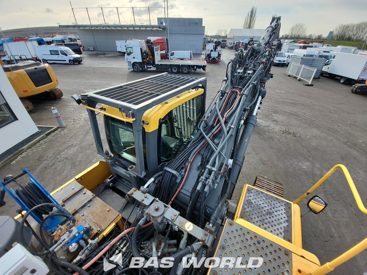Other : Volvo EC380 DHR Pelle sur chenilles