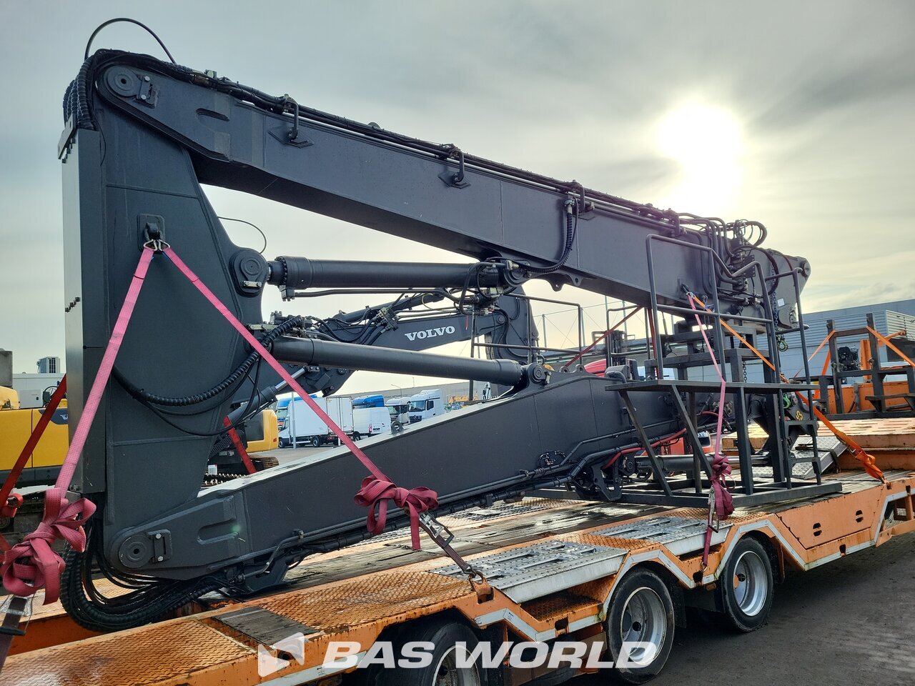 Other : Volvo EC380 DHR Pelle sur chenilles