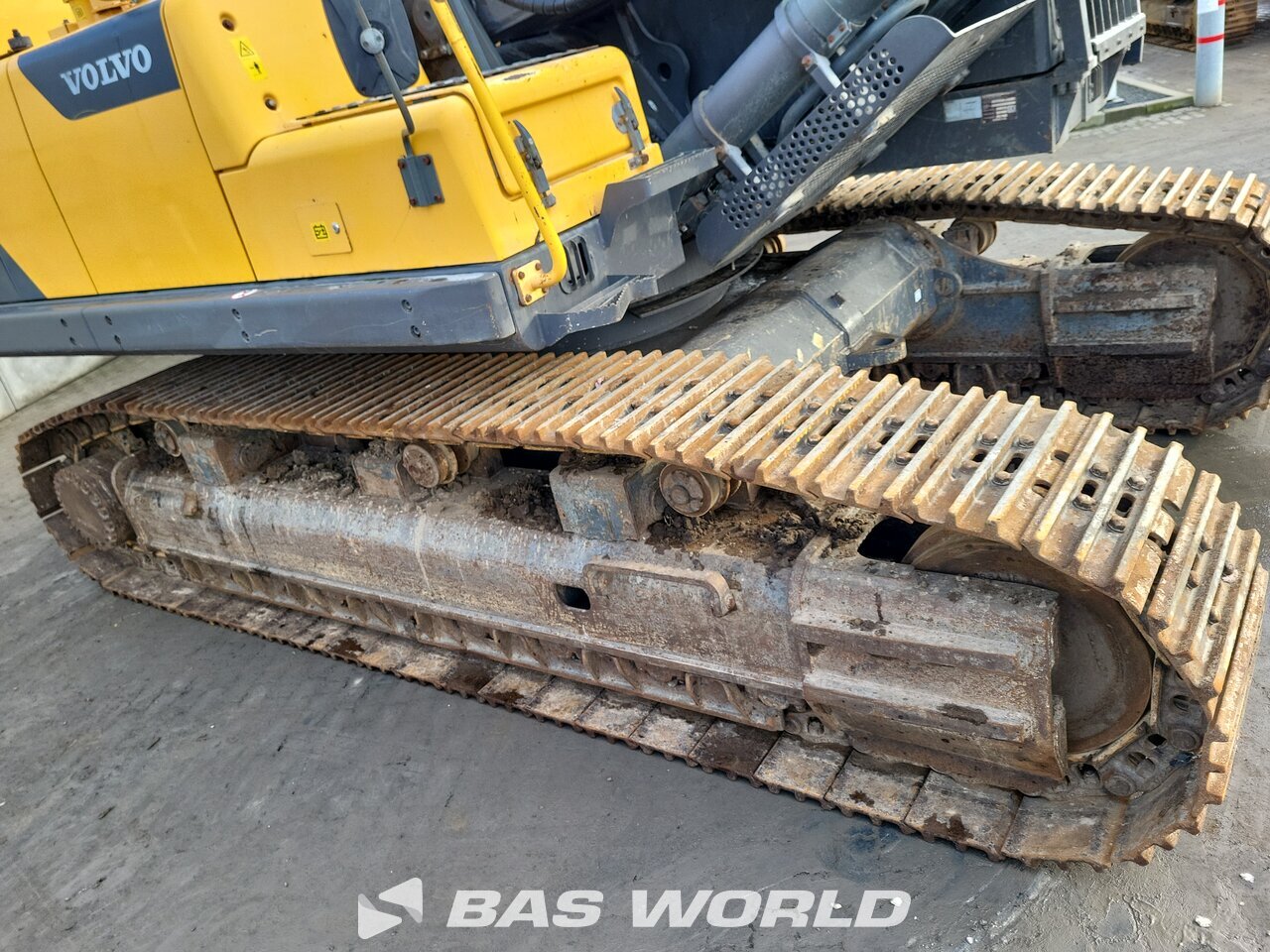 Other : Volvo EC380 DHR Pelle sur chenilles