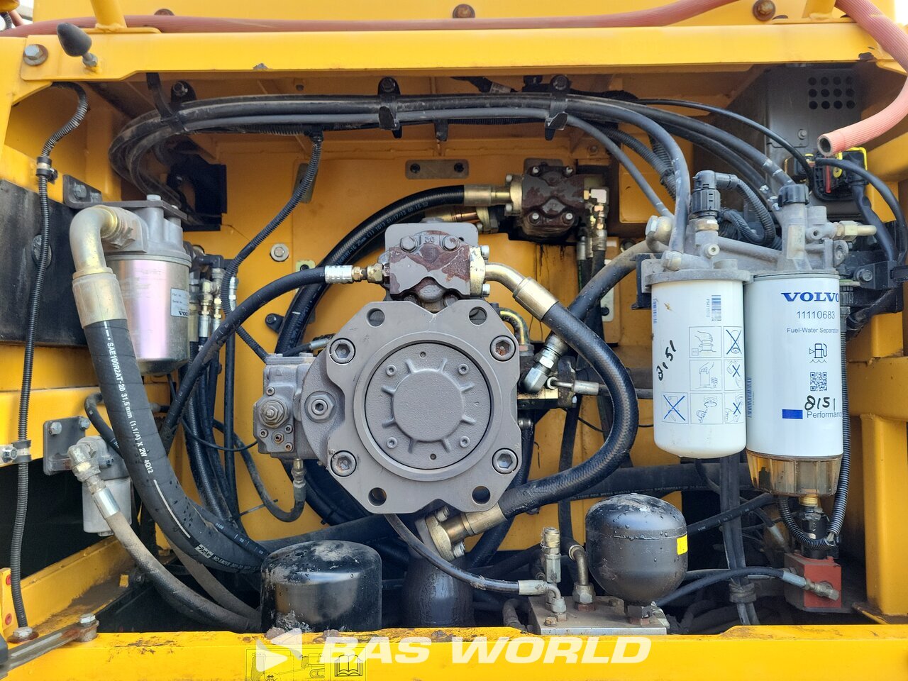 Other : Volvo EC380 DHR Pelle sur chenilles