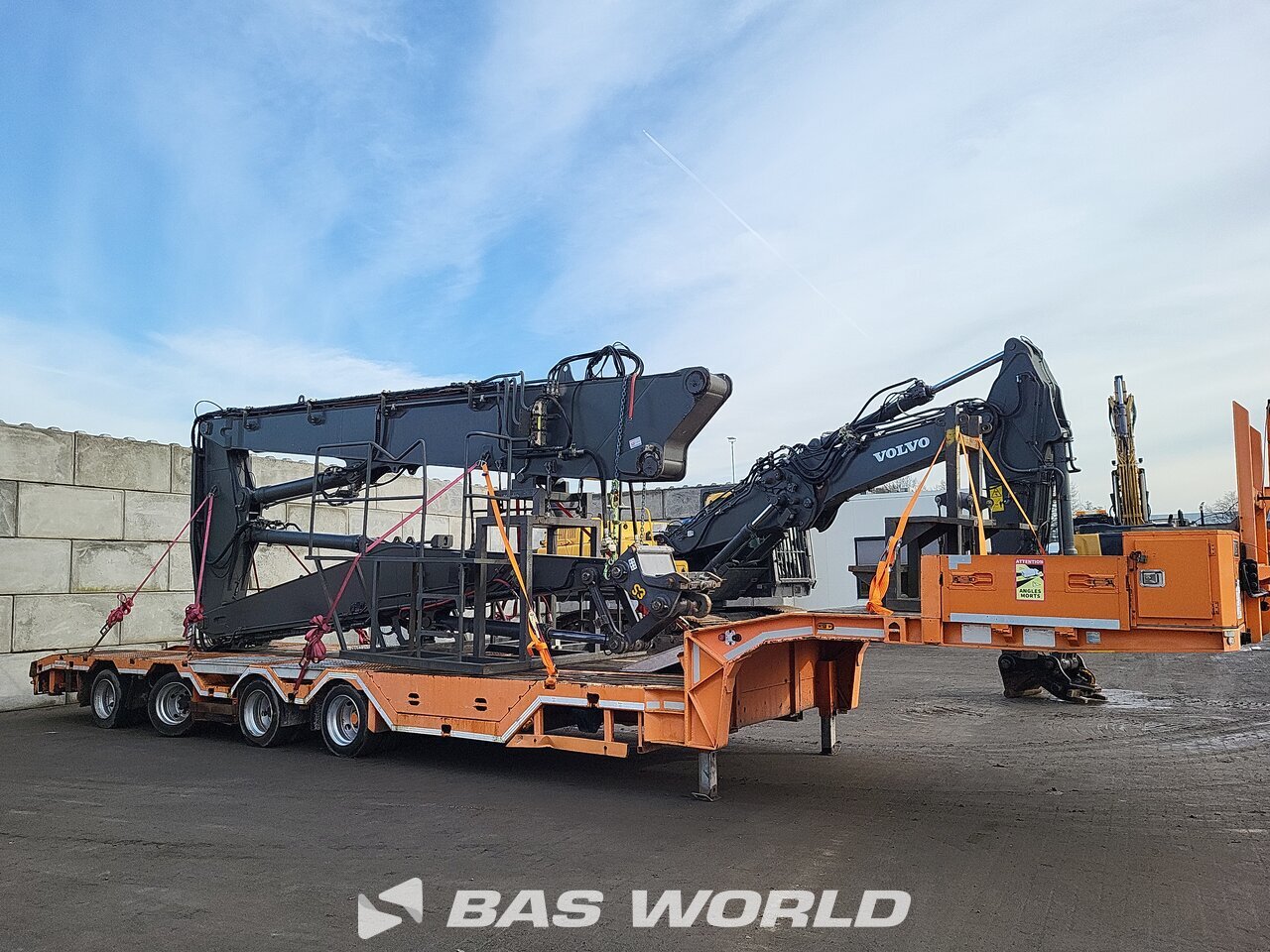 Other : Volvo EC380 DHR Pelle sur chenilles