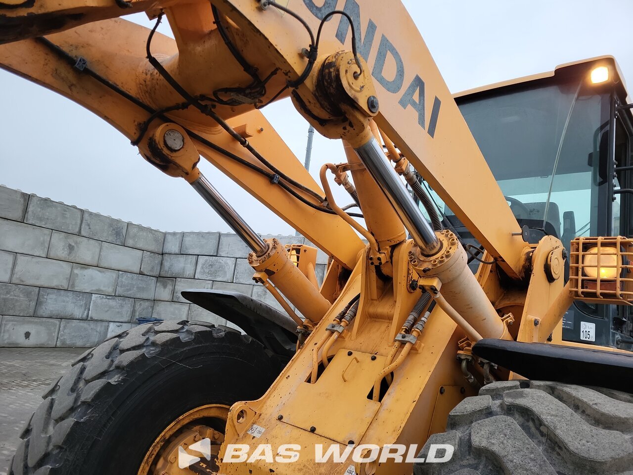 Other : Hyundai HL760-9AWH Chargeuse sur pneus