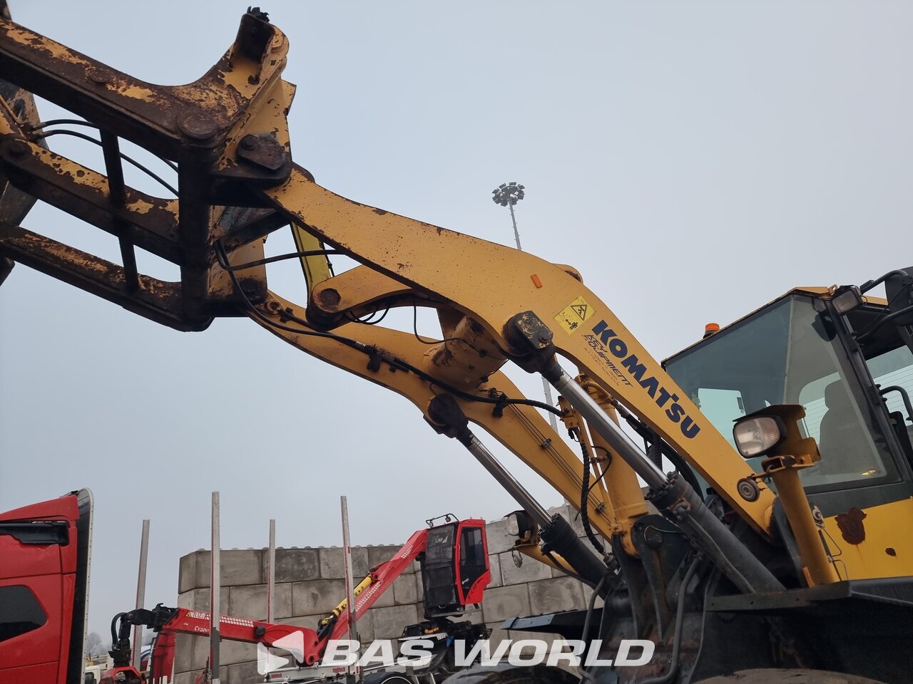 Other : Komatsu WA380-6 Chargeuse sur pneus