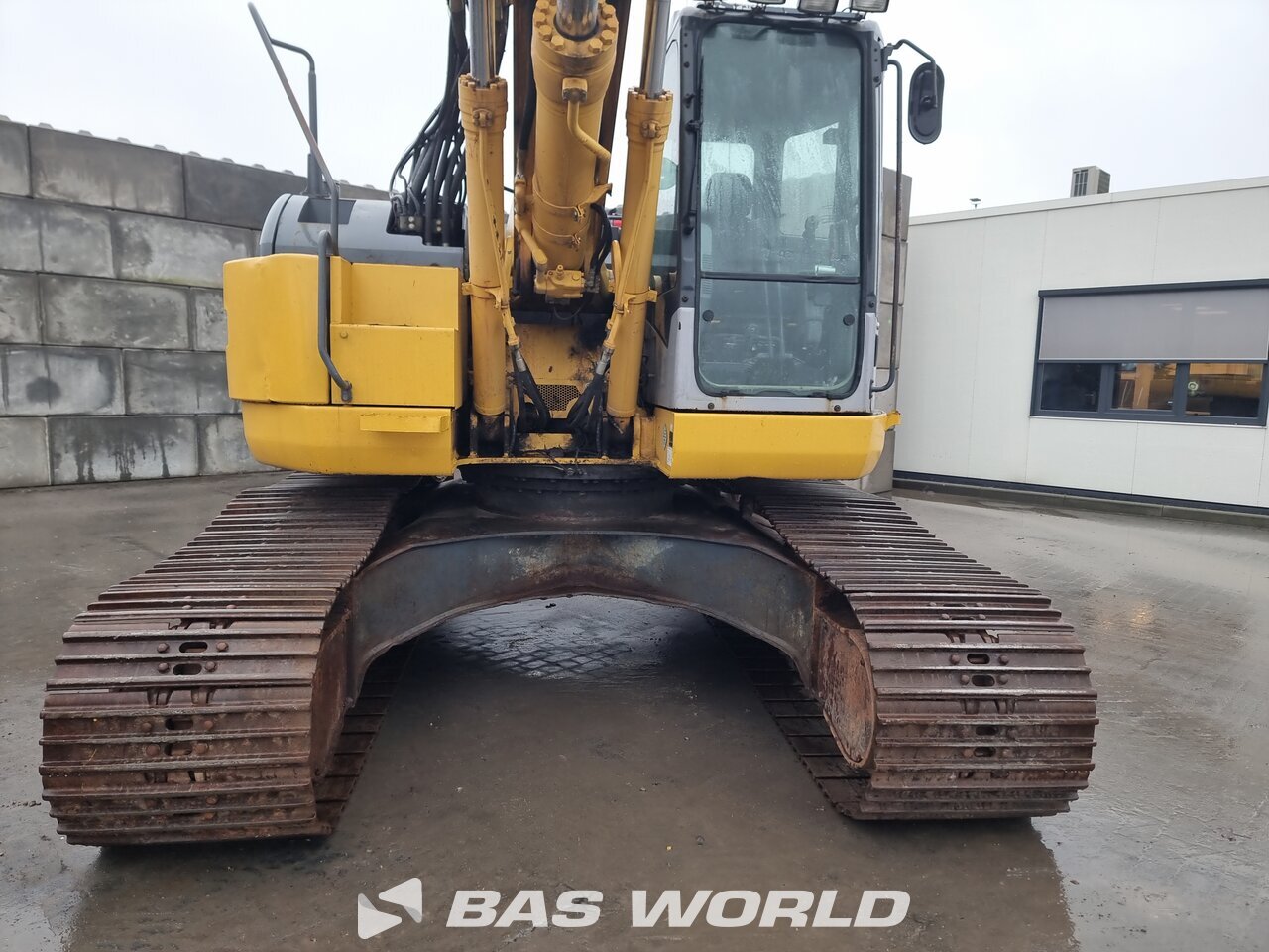 Other : Komatsu PC228 US LC Pelle sur chenilles