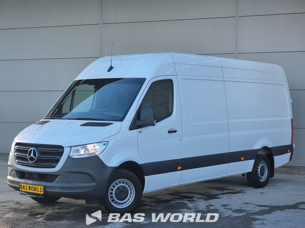 Front left : Mercedes Sprinter 319 CDI Fourgons utilitaires