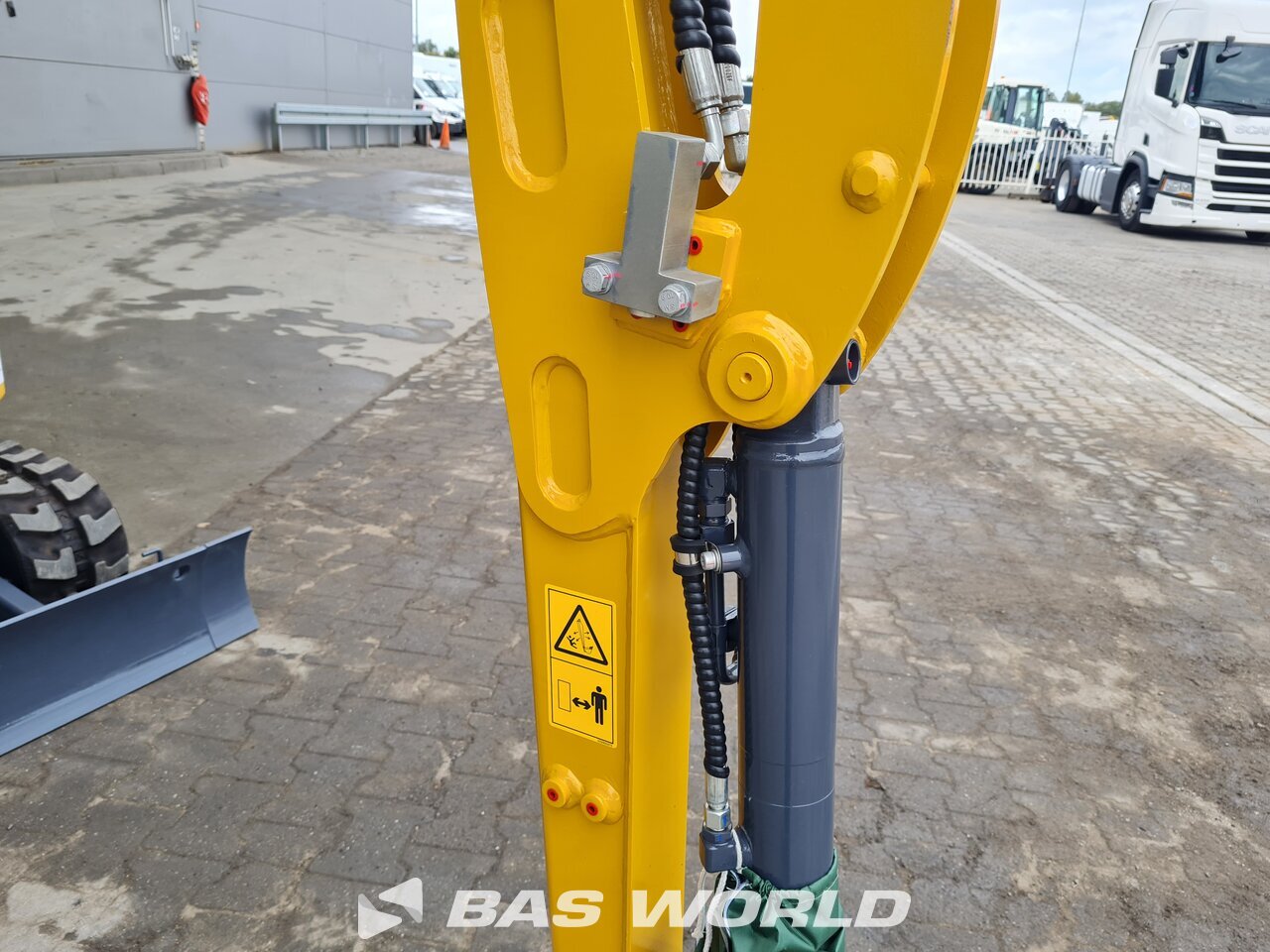 Other : XCMG XE18 E Mini pelle <10t