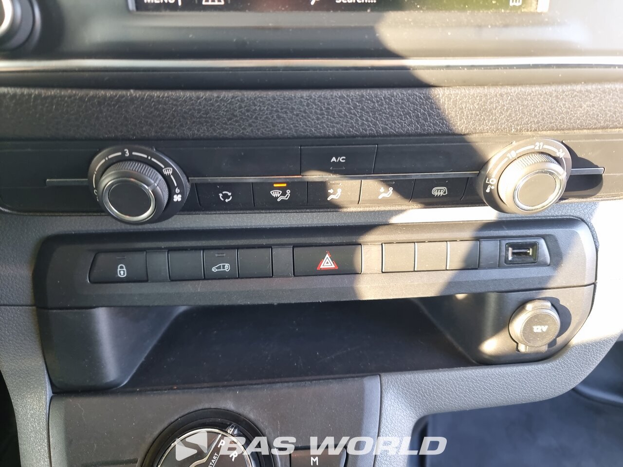 Other : Opel Vivaro 145PK Fourgons utilitaires