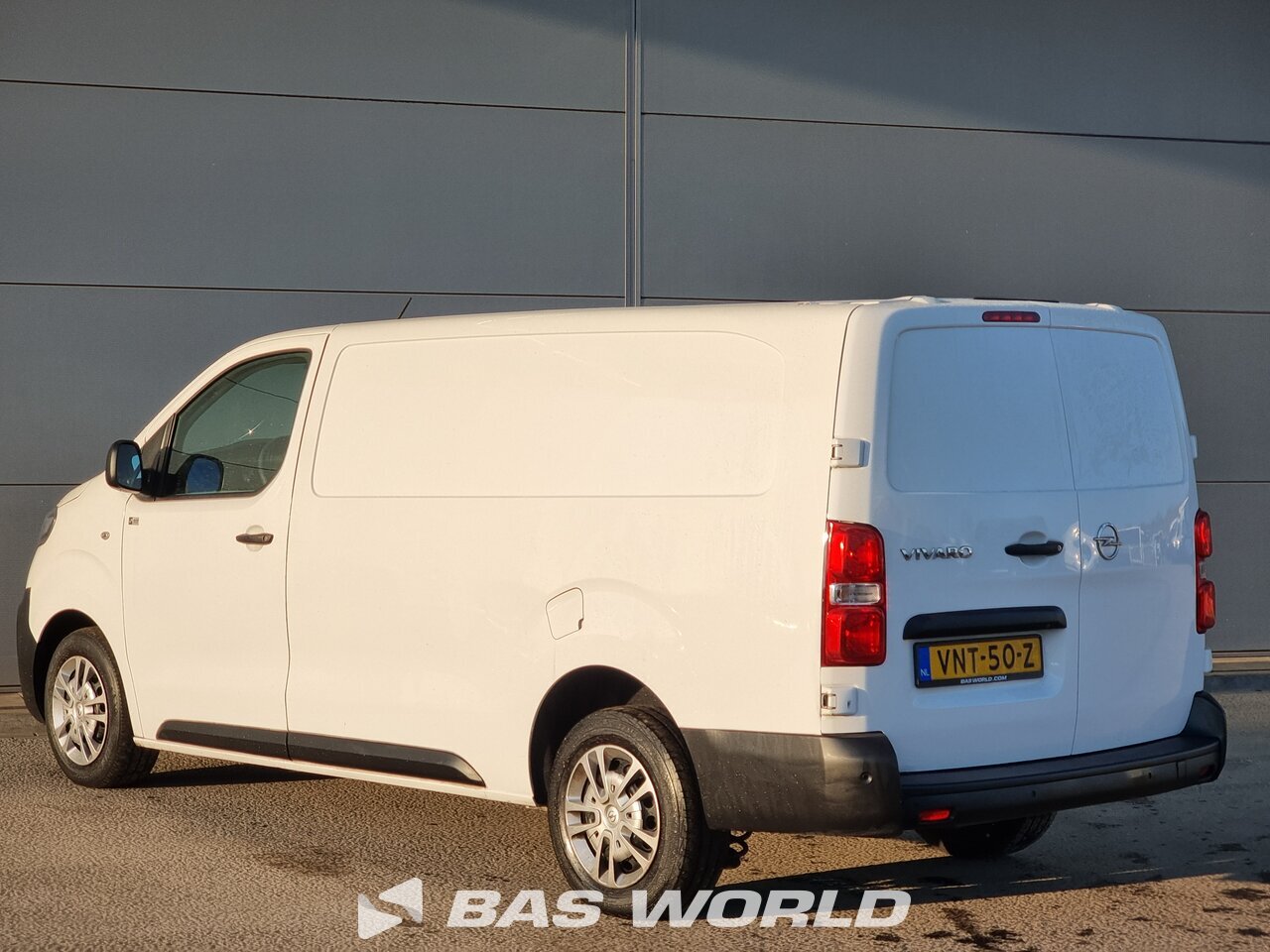 Other : Opel Vivaro 145PK Fourgons utilitaires
