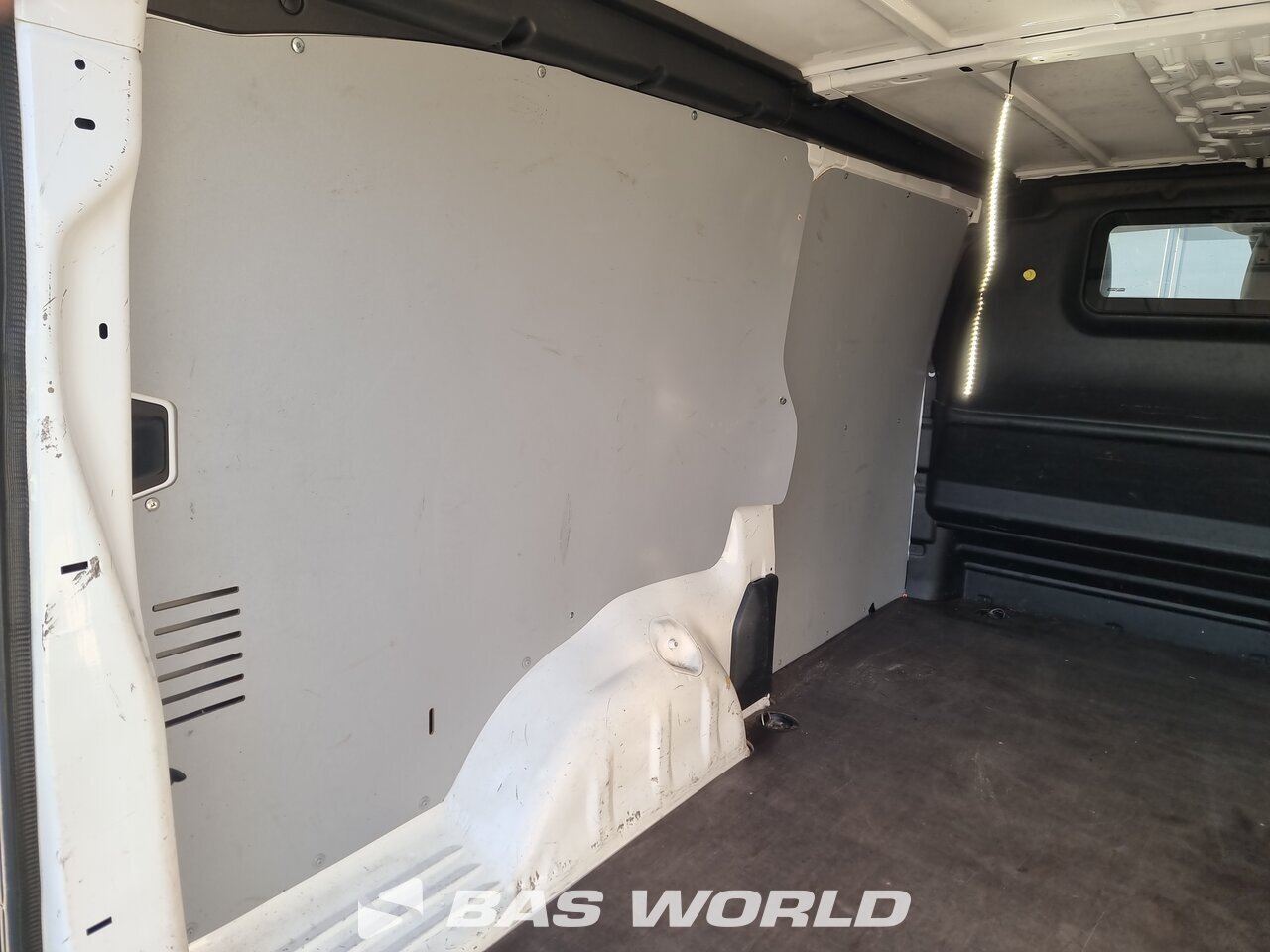 Other : Opel Vivaro 145PK Fourgons utilitaires