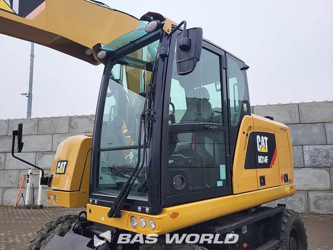 Other : Caterpillar M314 F Pelle sur pneus