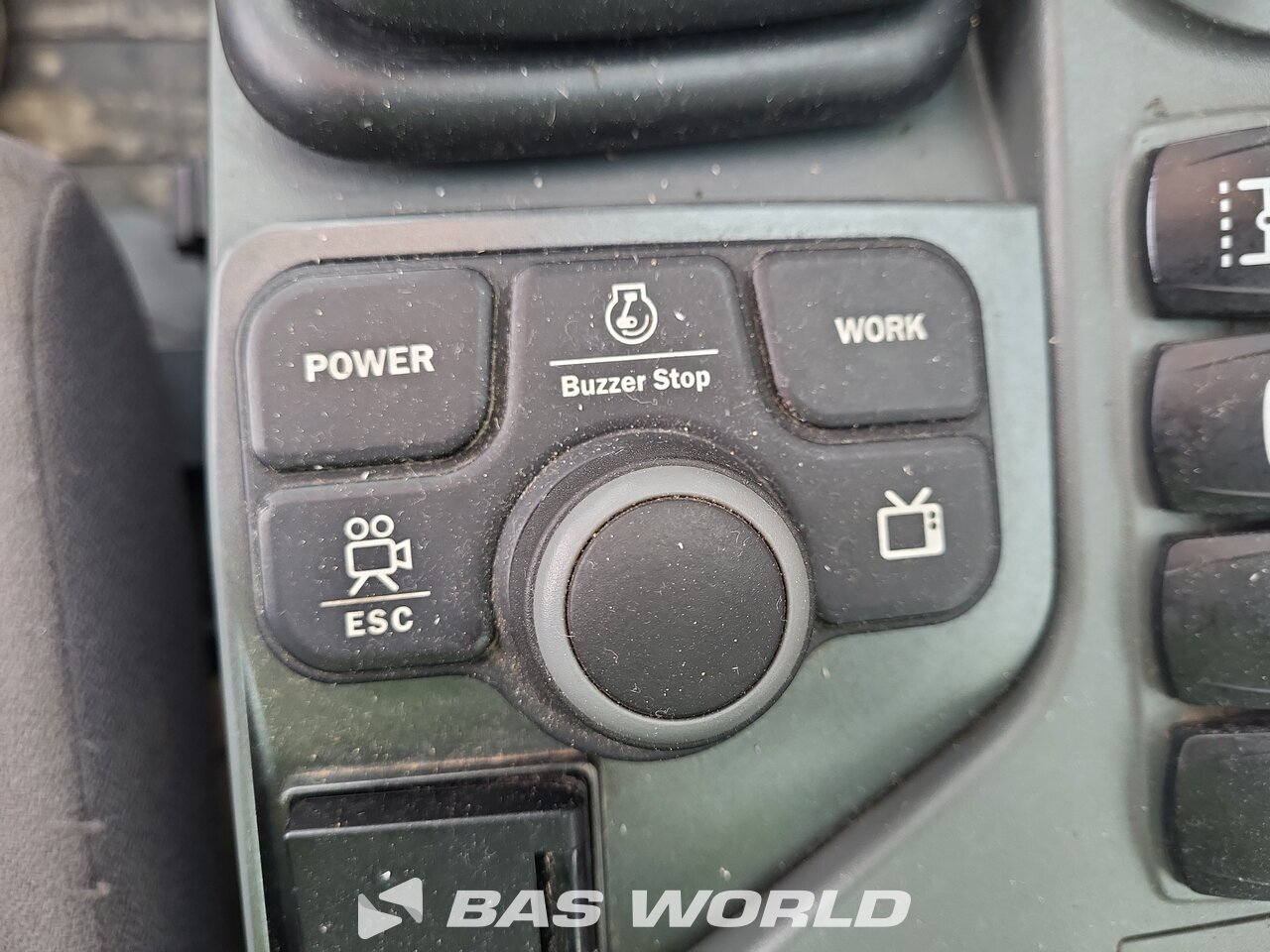 Other : Doosan DX140 W-5 Pelle sur pneus