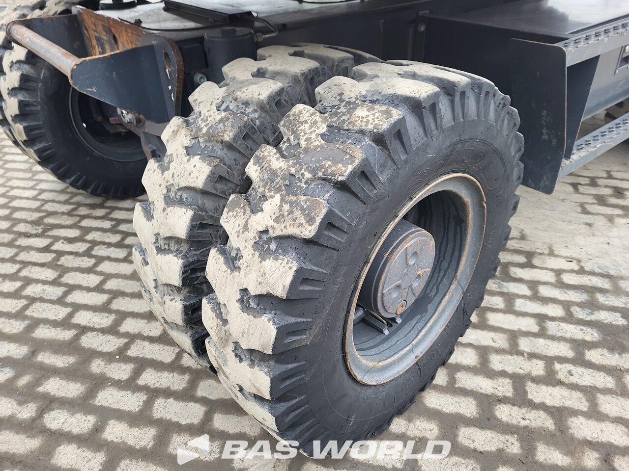 Other : Doosan DX140 W-5 Pelle sur pneus
