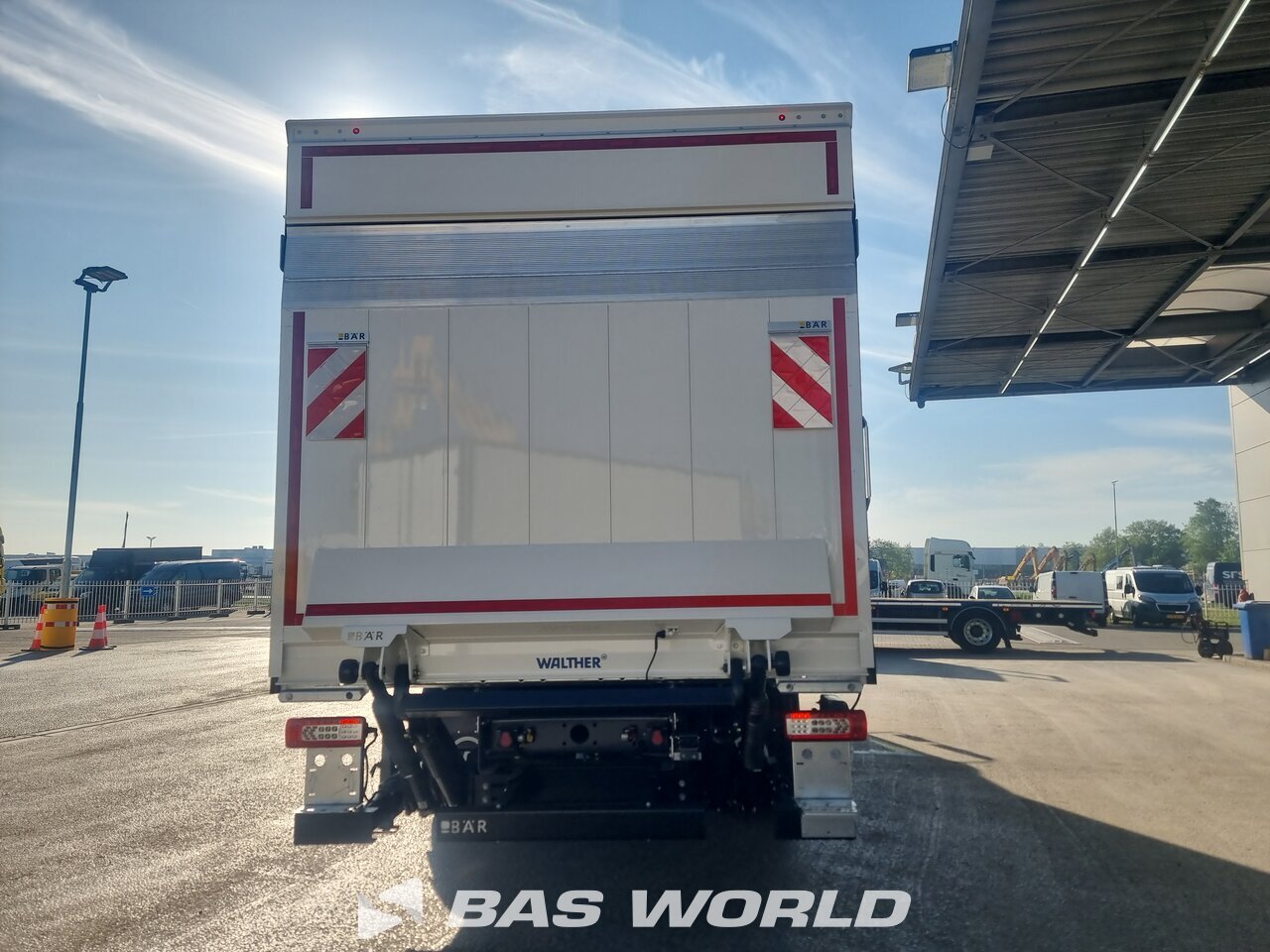 Other : Renault D 320 4X2 Walther Carrosseries fourgons