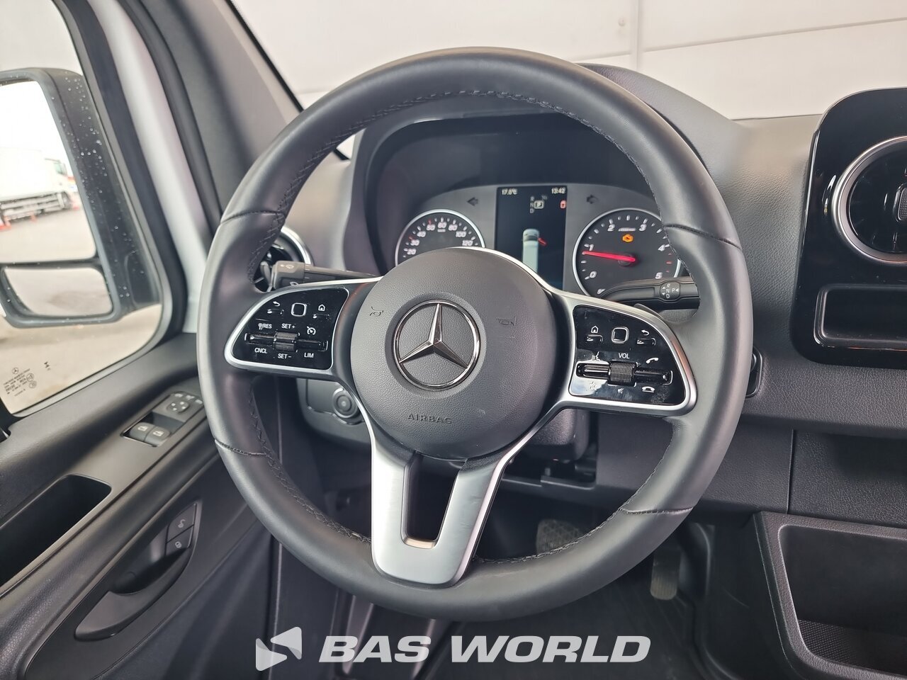 Other : Mercedes Sprinter 319 CDI Fourgons utilitaires