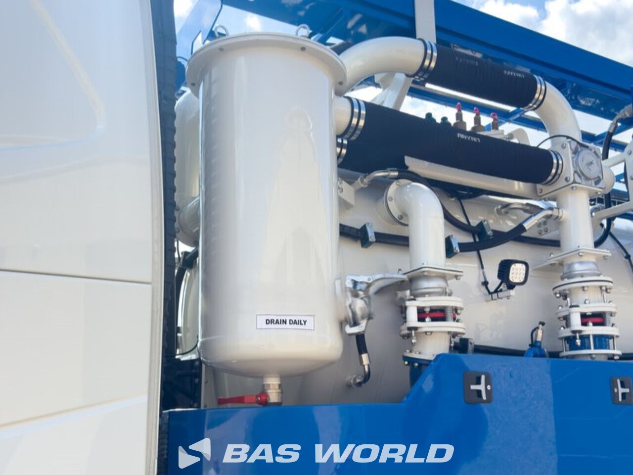 Other : Volvo FH 500 8X4 Aryan camion aspirateur