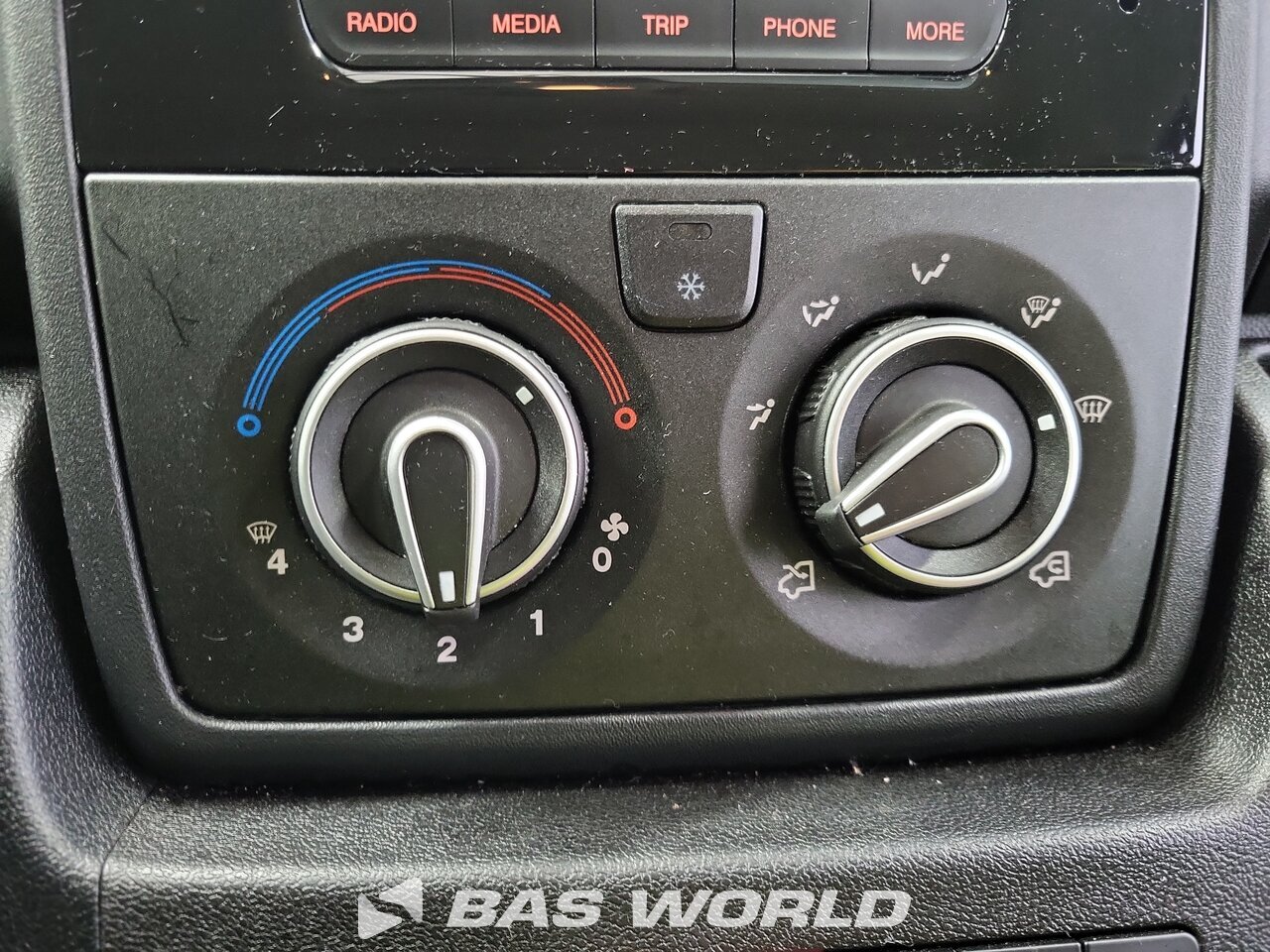 Other : Opel Movano 165PK frigorifique fermé