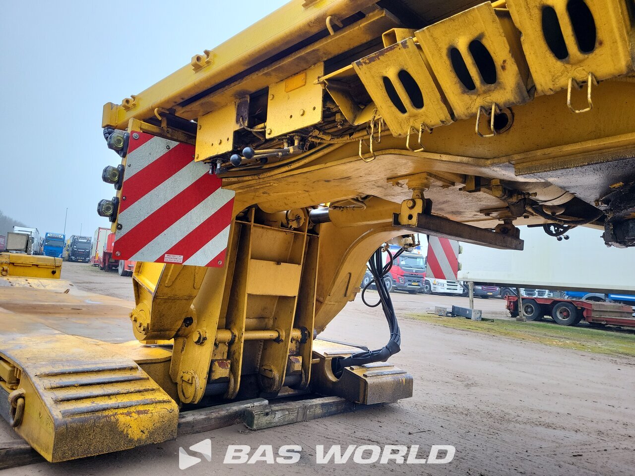 Other : Nooteboom Semi-remorques porte engins