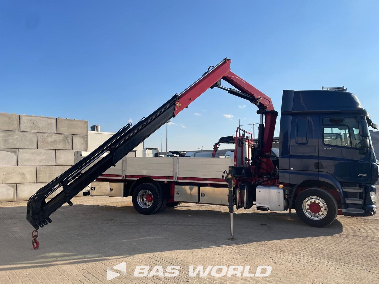 Other : DAF CF 530 4X2 Camion plateaux