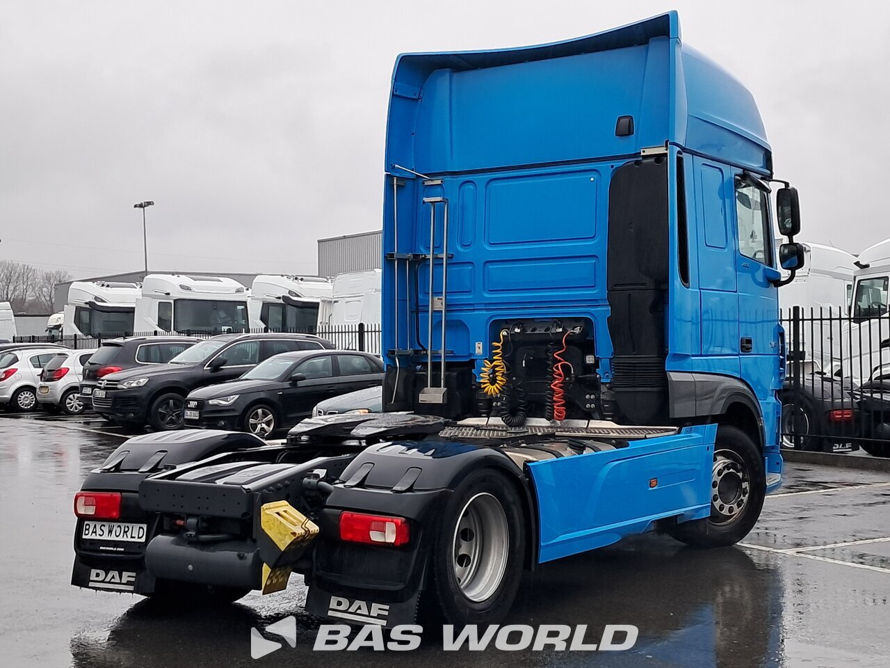Back right : DAF XF 480 4X2 Tracteur routier