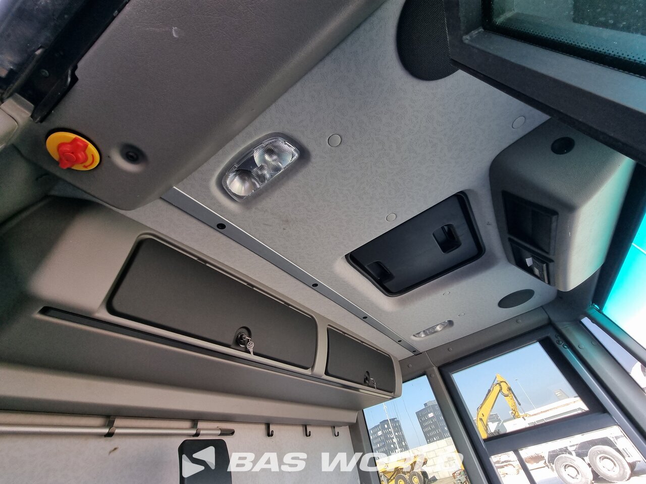 Other : Mercedes 4X2 NTM Camion d'ordures