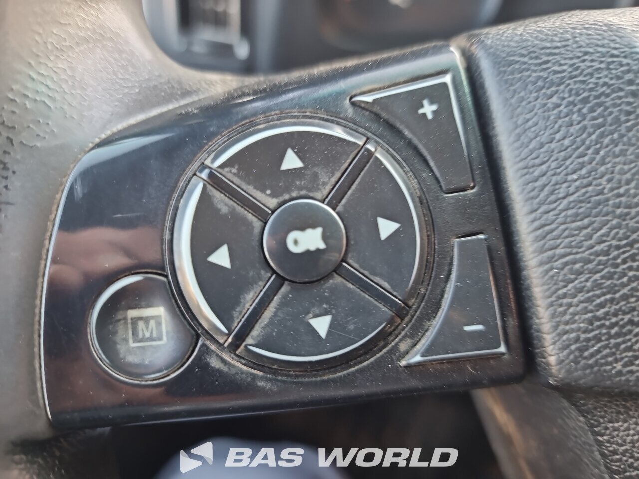 Other : Mercedes 4X2 NTM Camion d'ordures